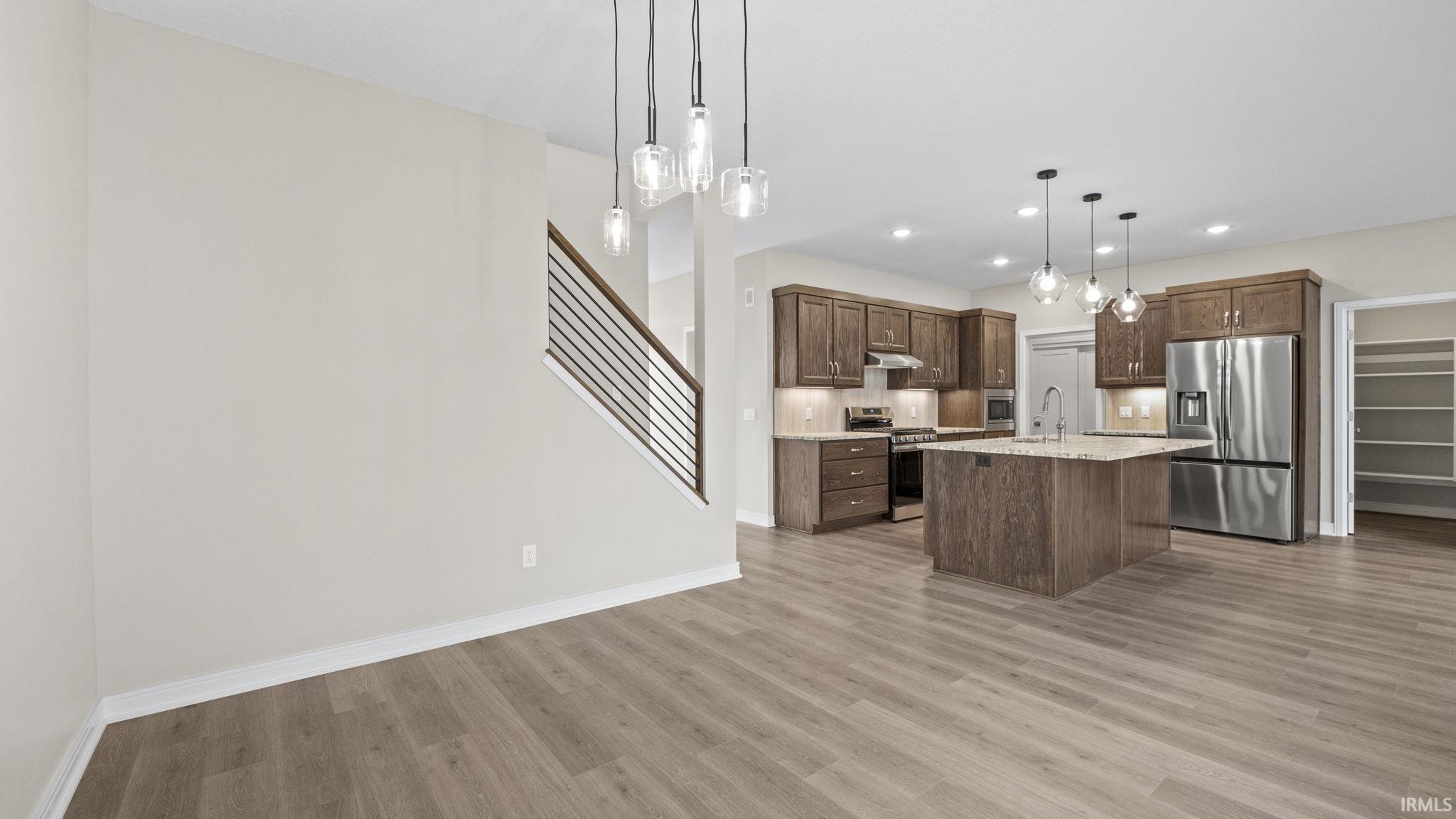 Photo 5 of 1313 Hager Way