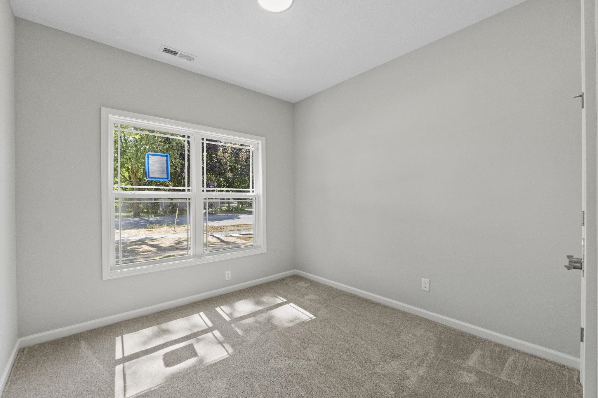 Photo 19 of 307 E Toledo Street