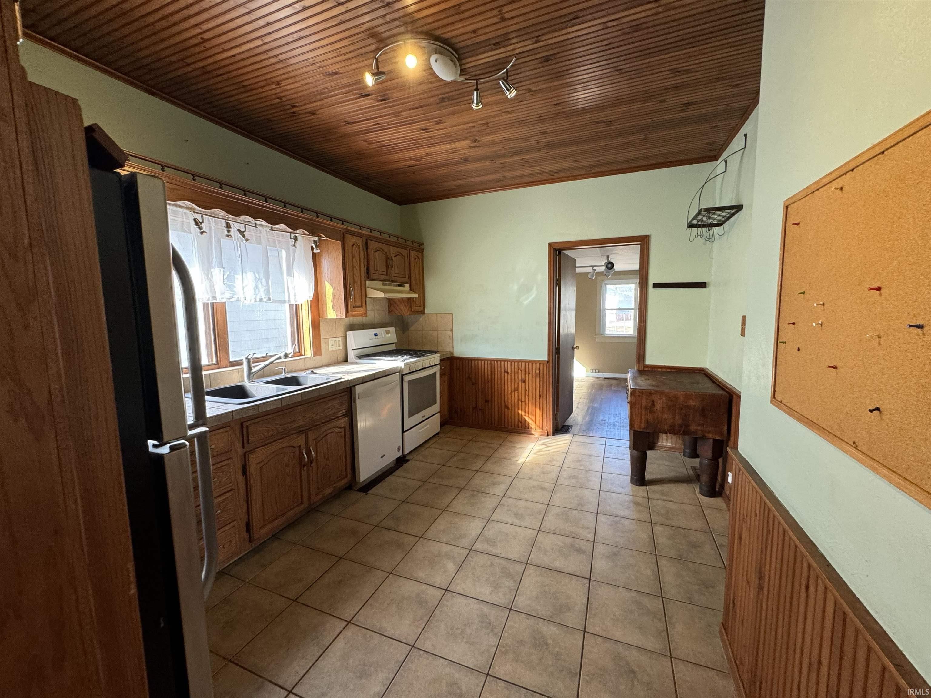 Photo 9 of 232 S Main Street