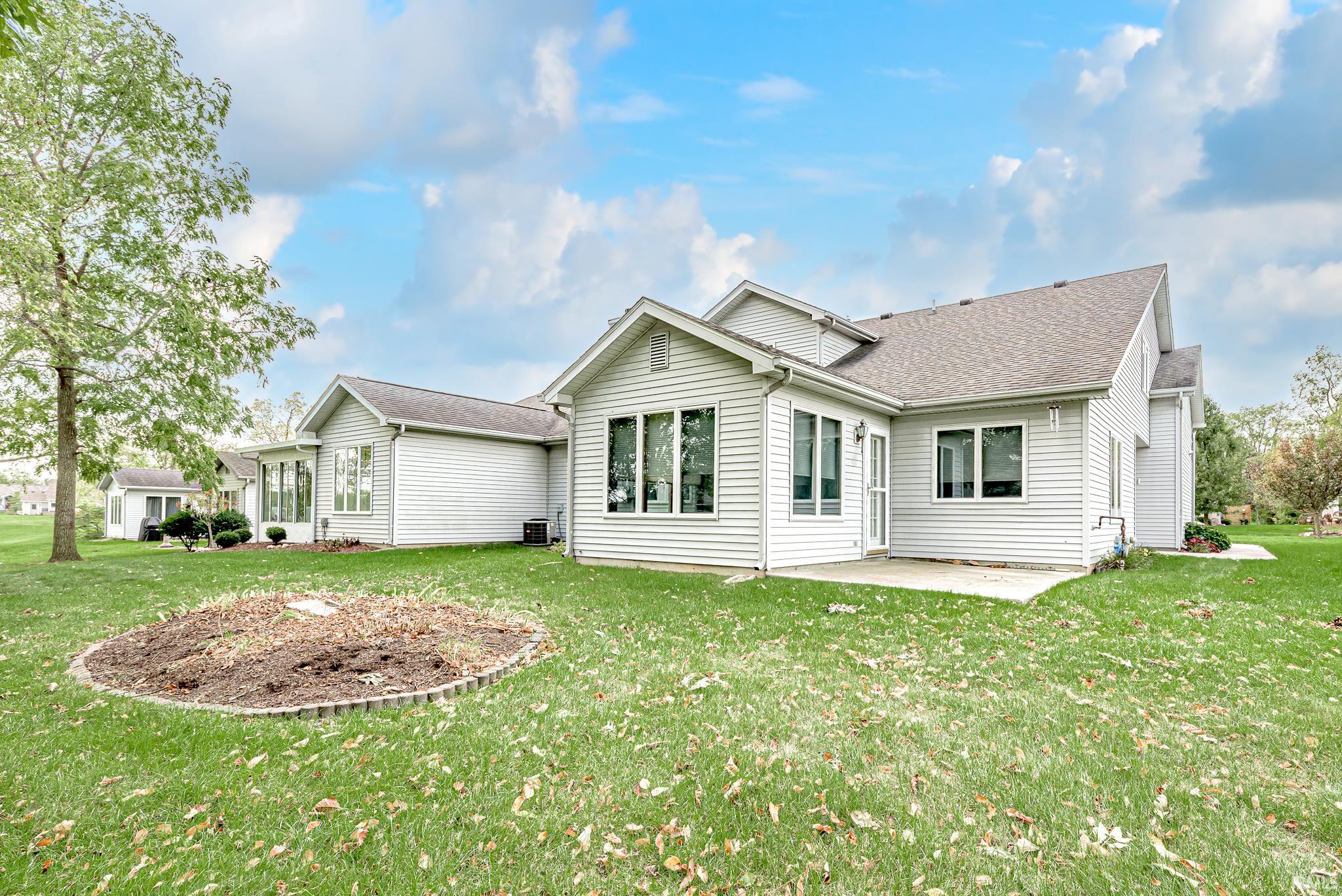1728 E Inverness Circle