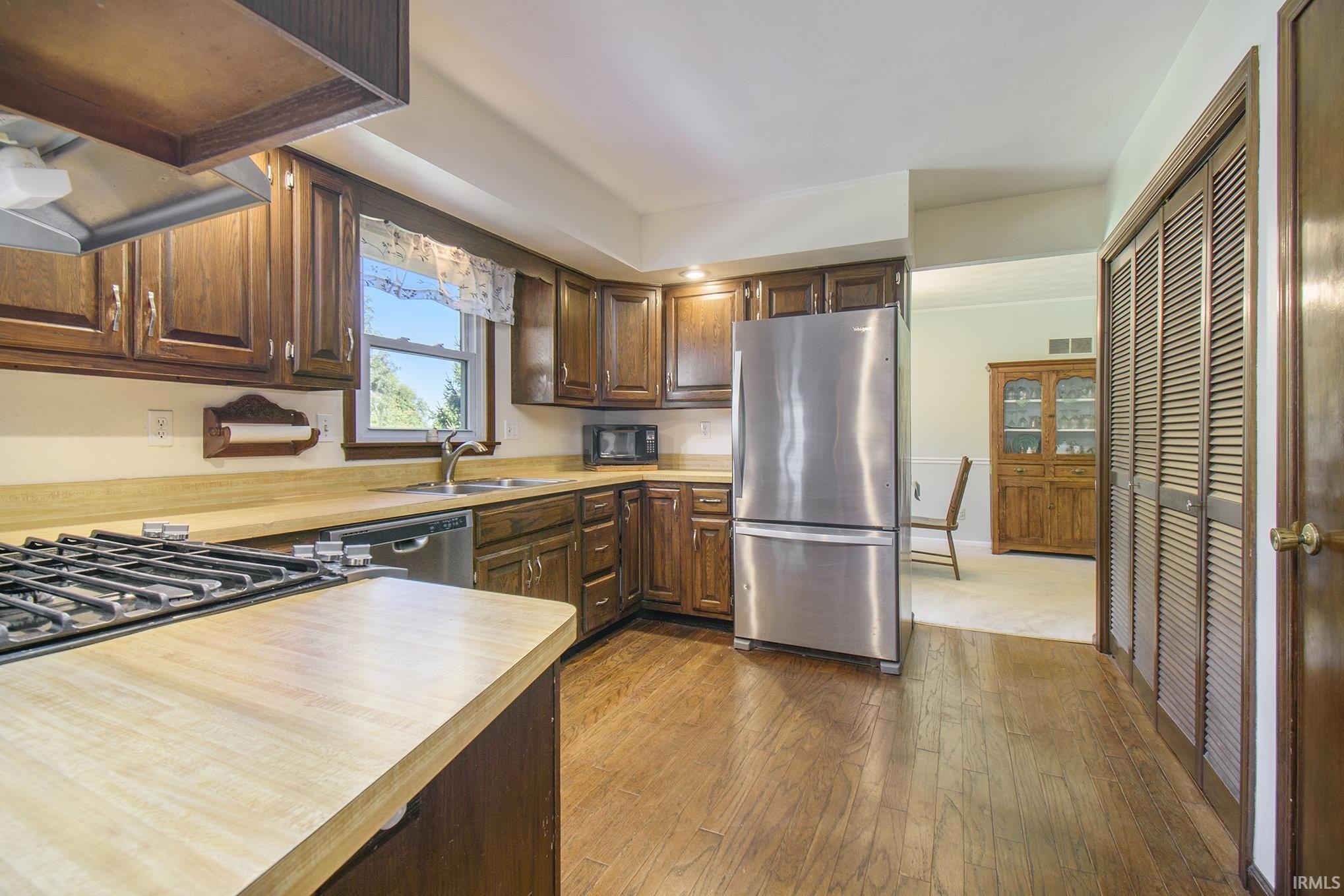 19907 Peach Ridge Road