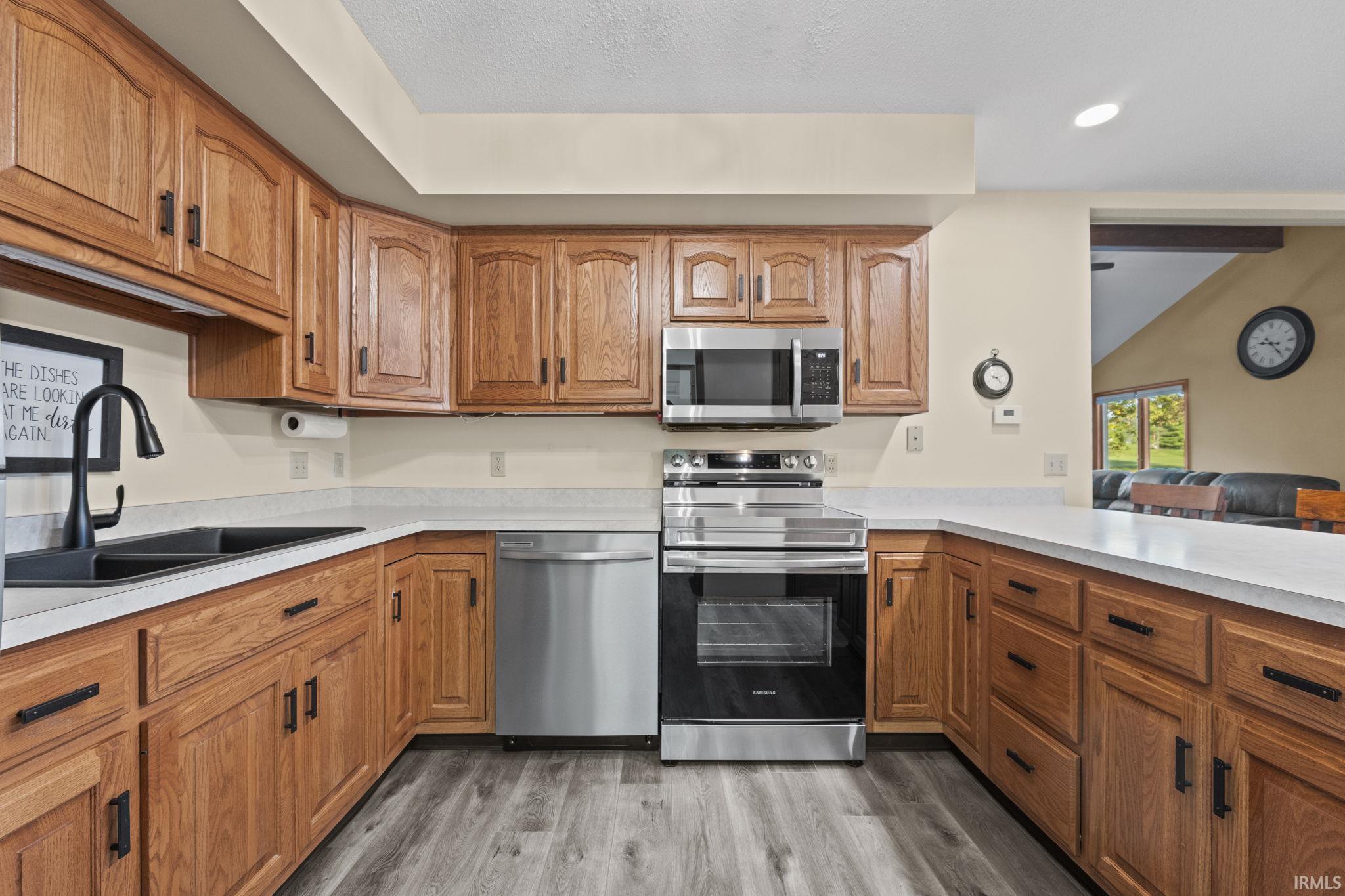 1727 E Inverness Circle