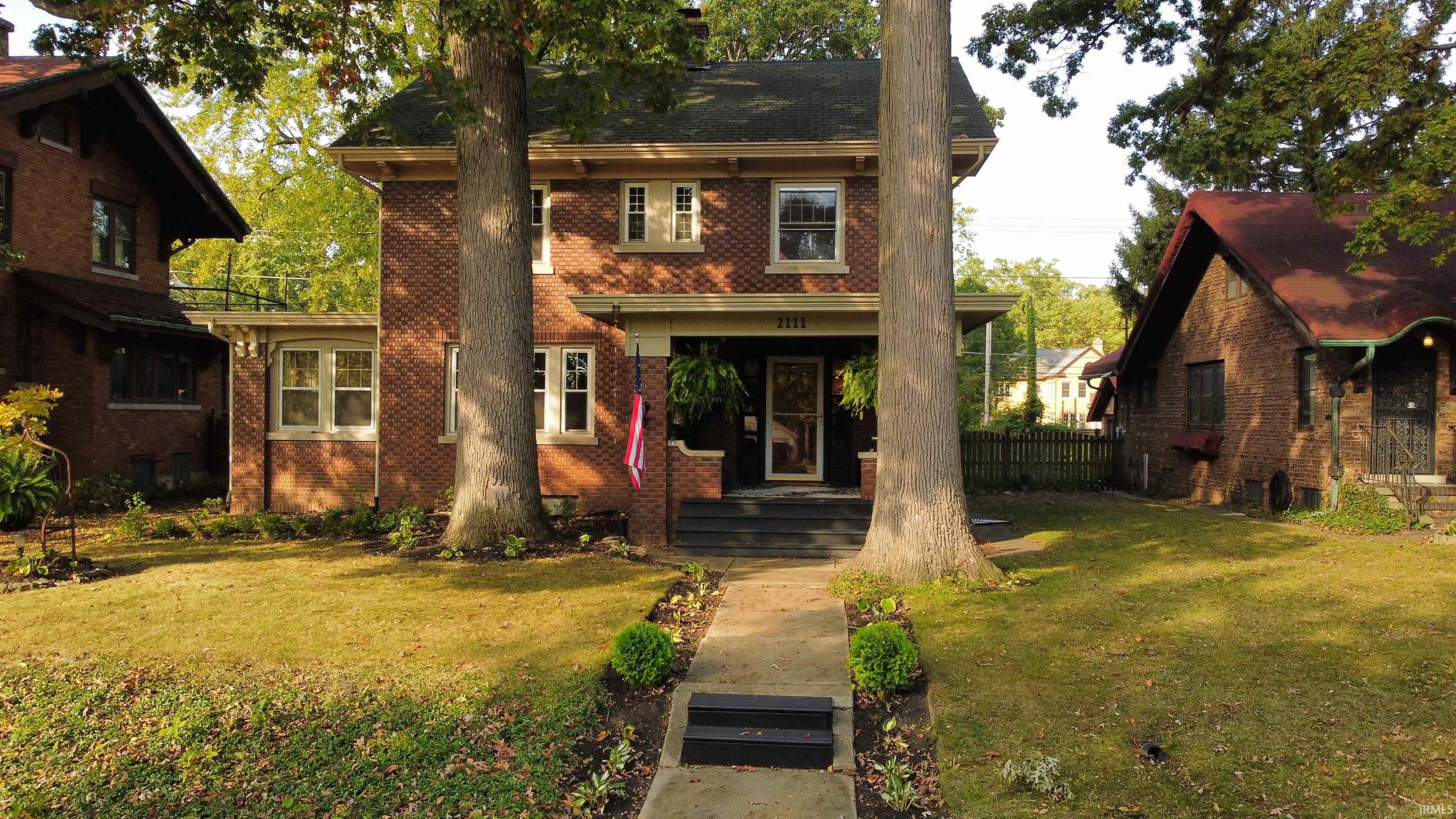 2111 N Anthony Boulevard