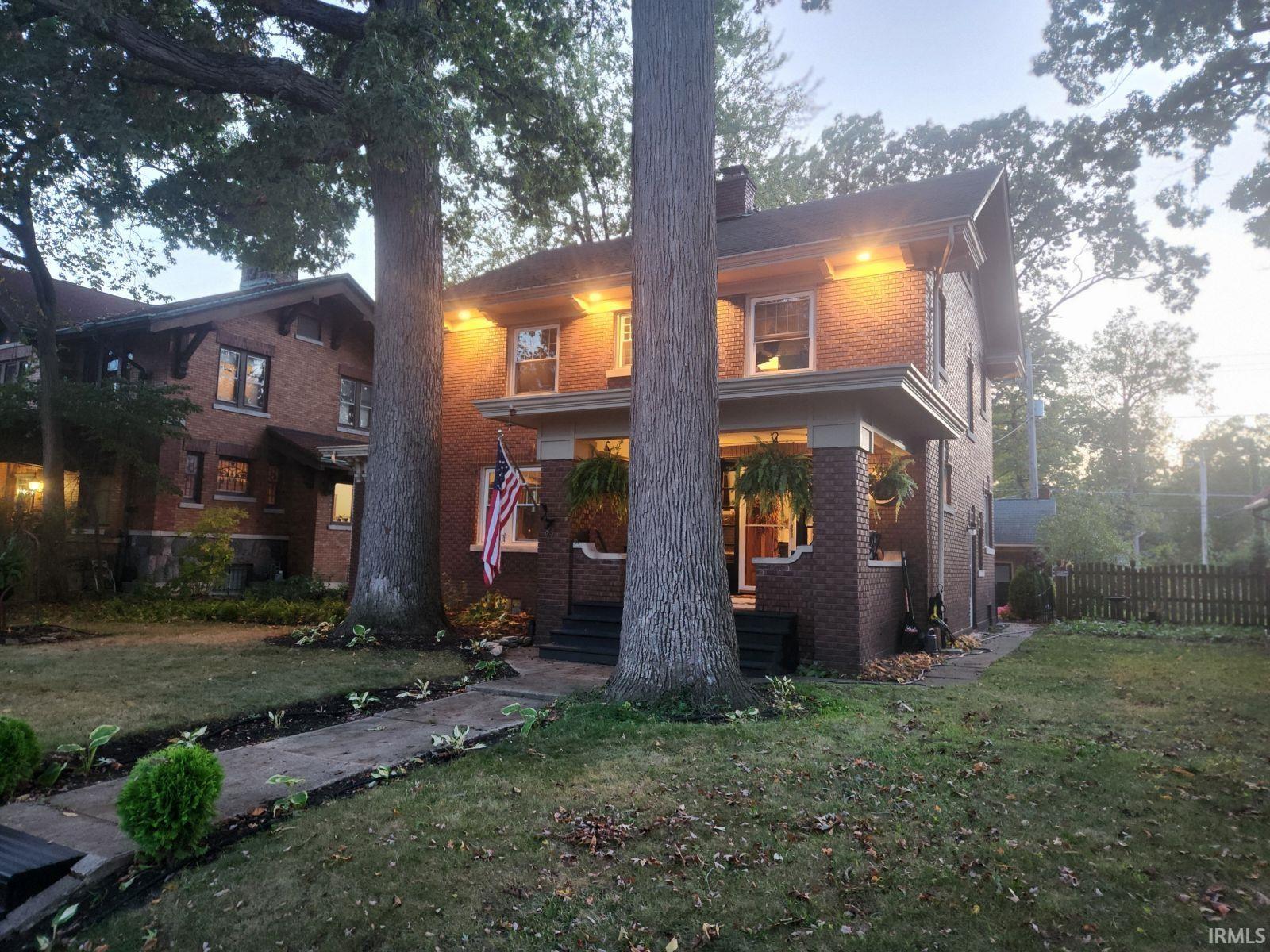 2111 N Anthony Boulevard
