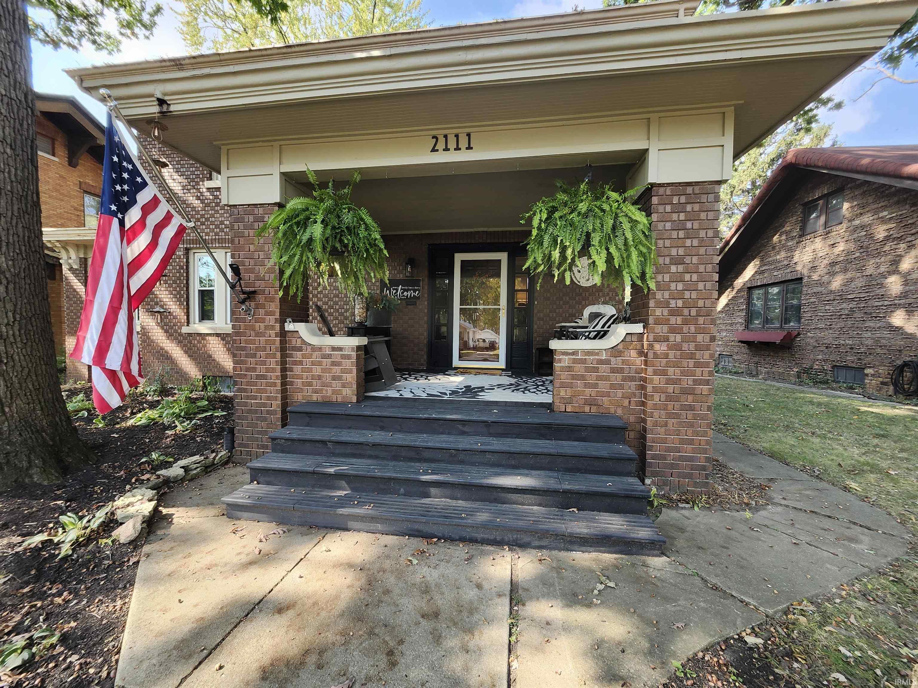 2111 N Anthony Boulevard
