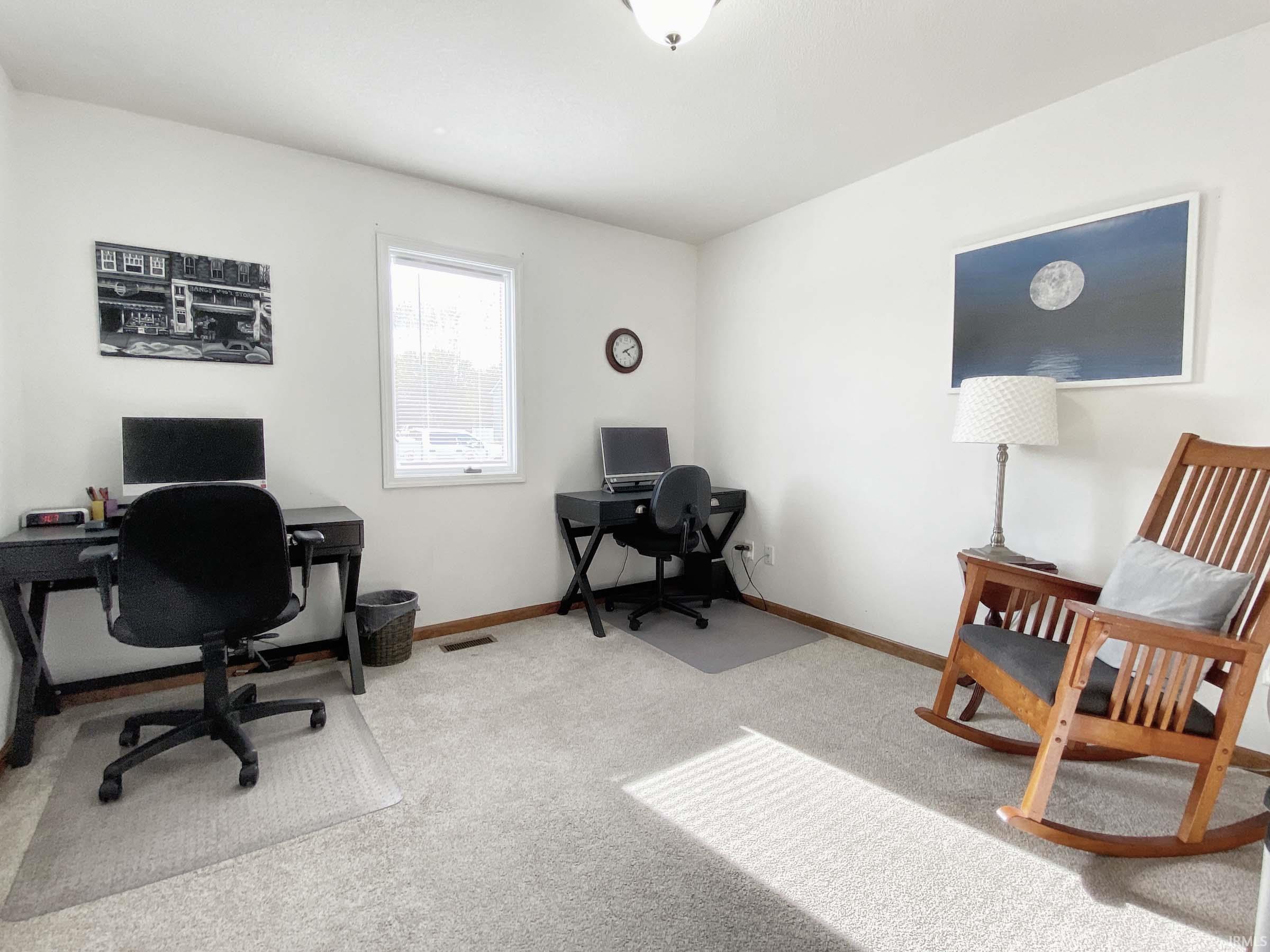 347 S Eagle Glen Trail