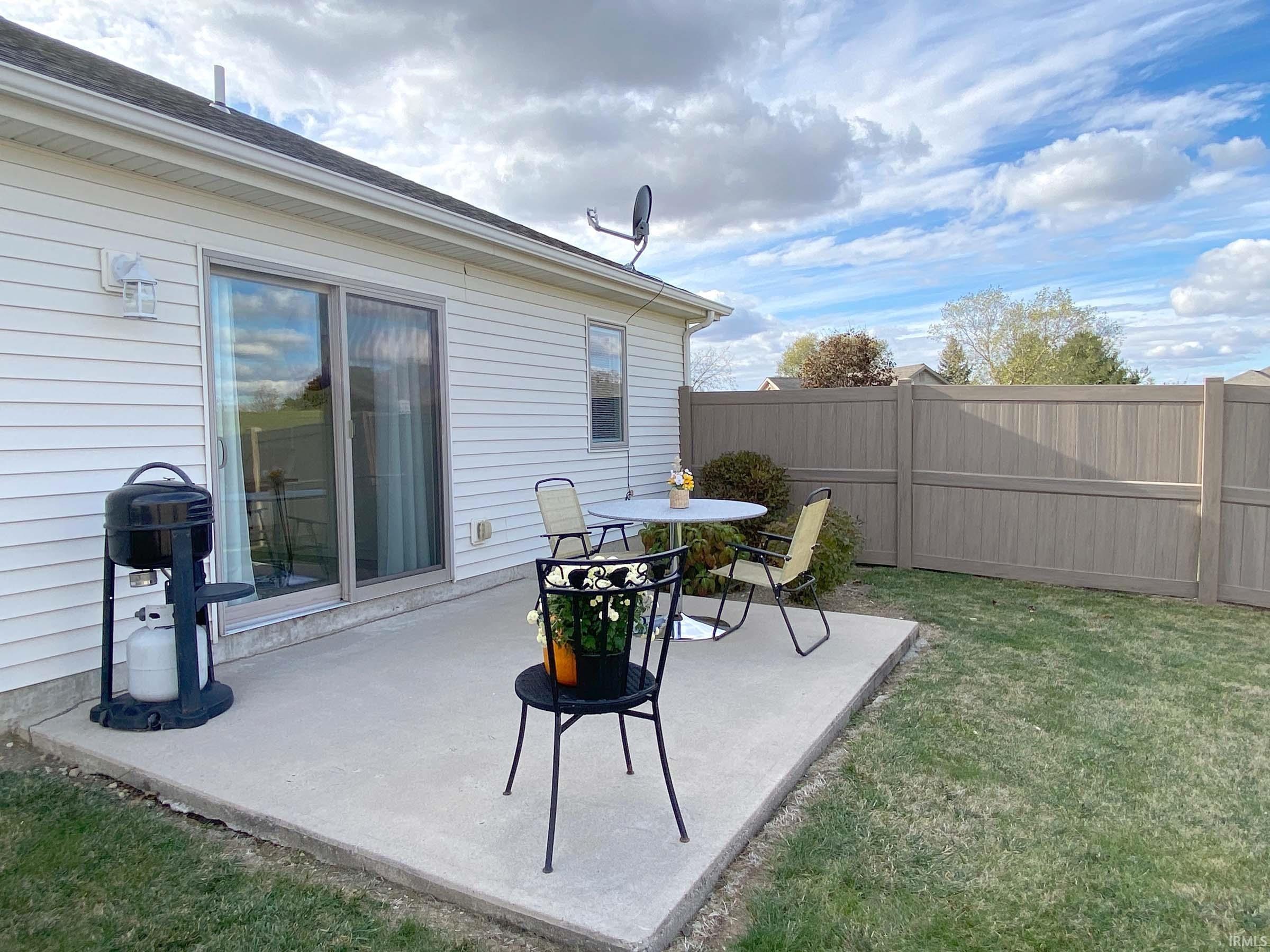 347 S Eagle Glen Trail