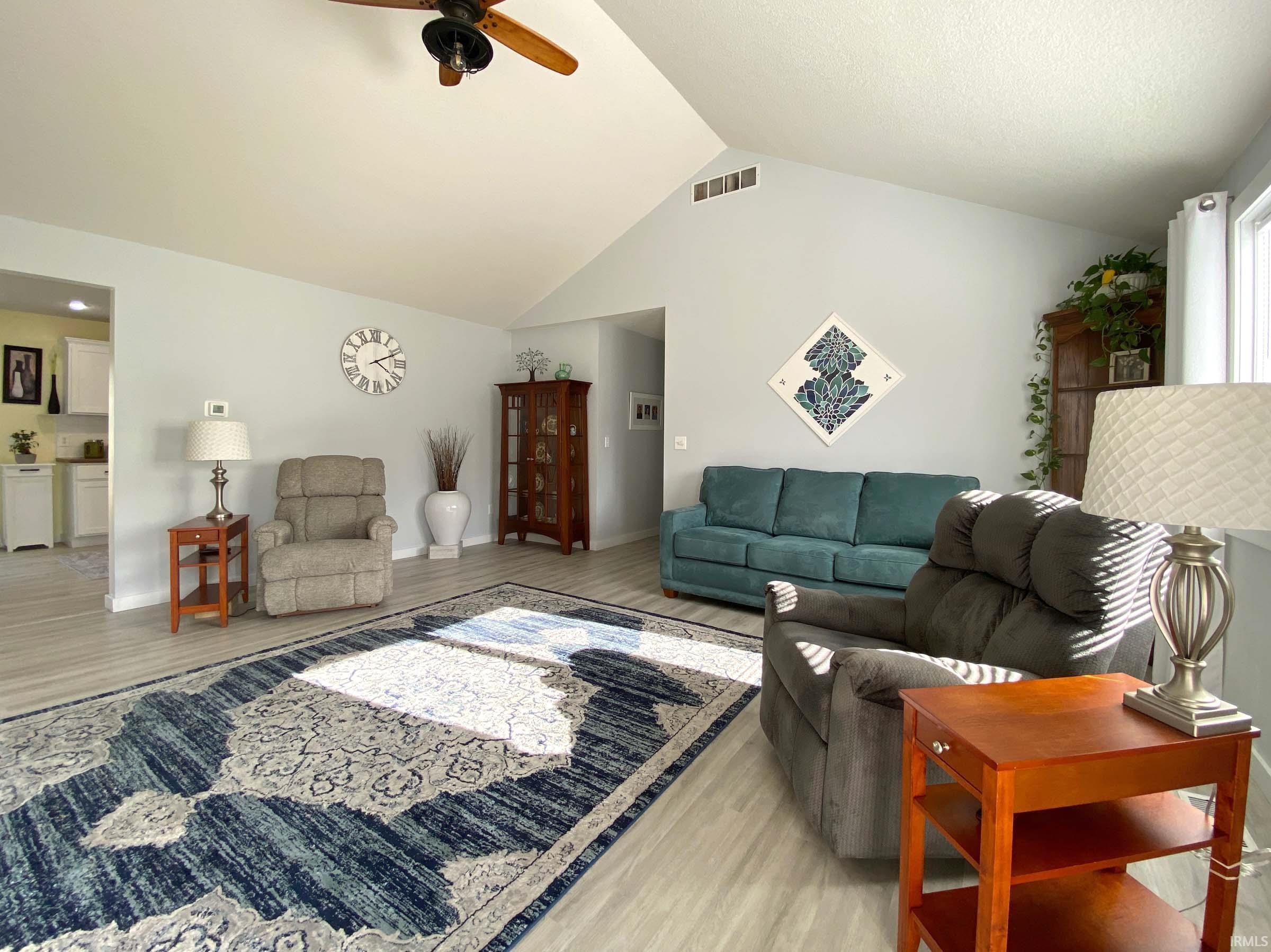 347 S Eagle Glen Trail