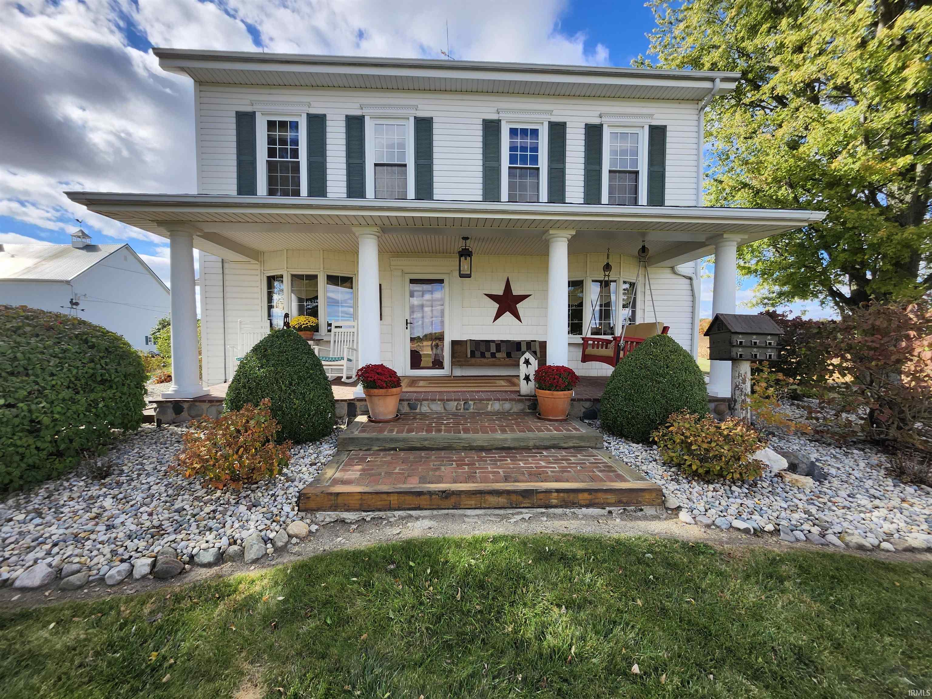 Photo 1 of 4725 N SR 9