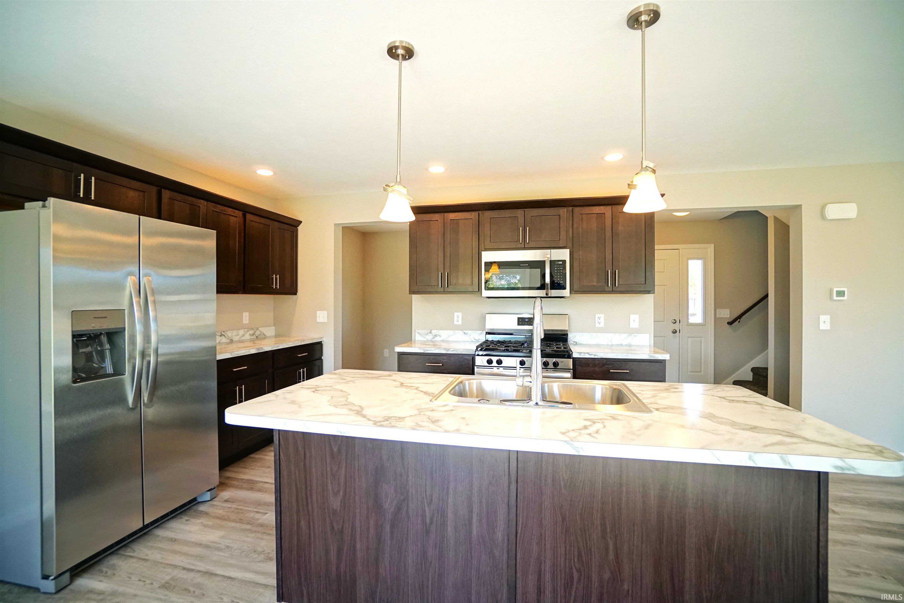 Photo 3 of 530 N Eastfield Circle