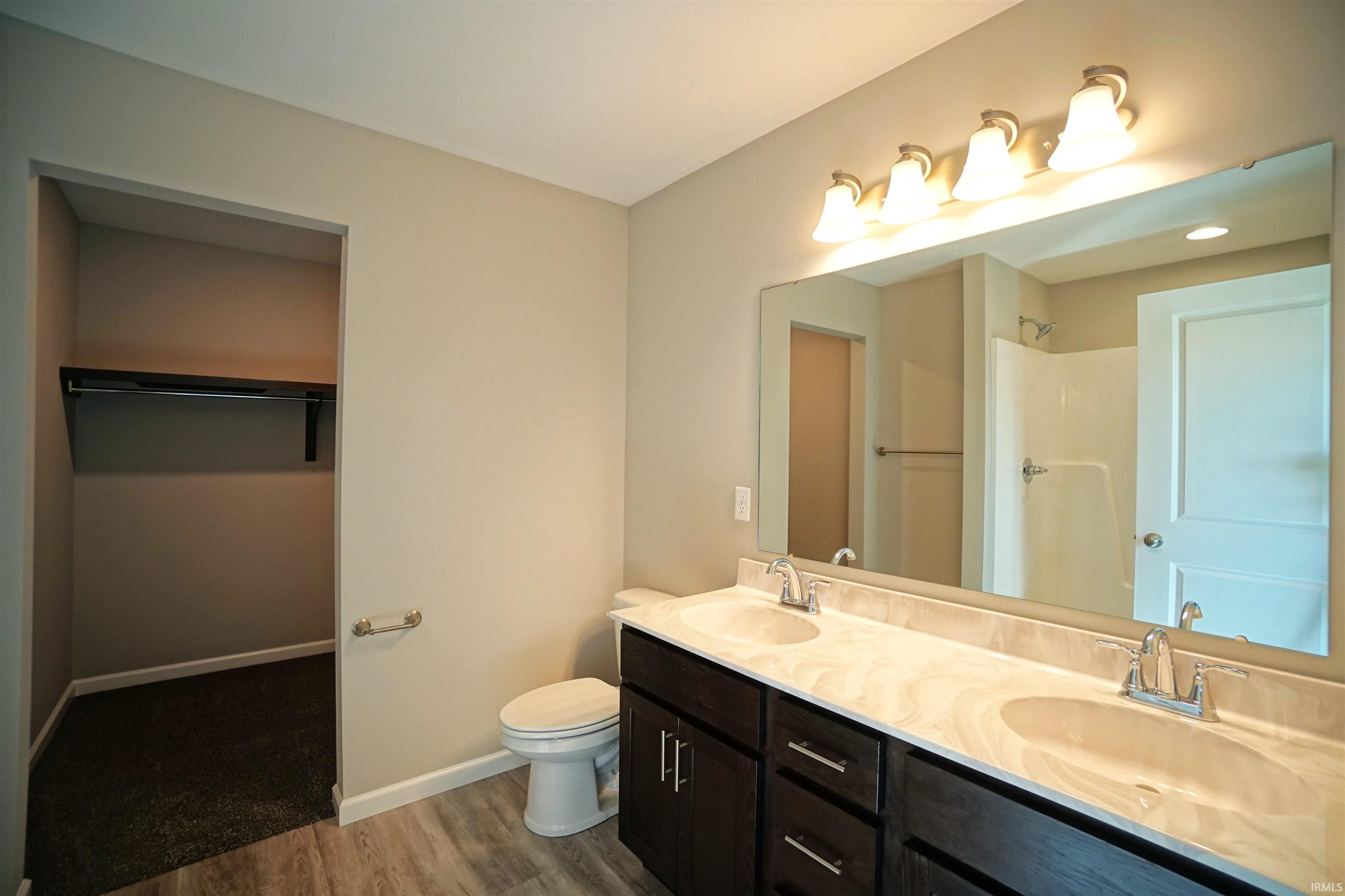 Photo 9 of 530 N Eastfield Circle
