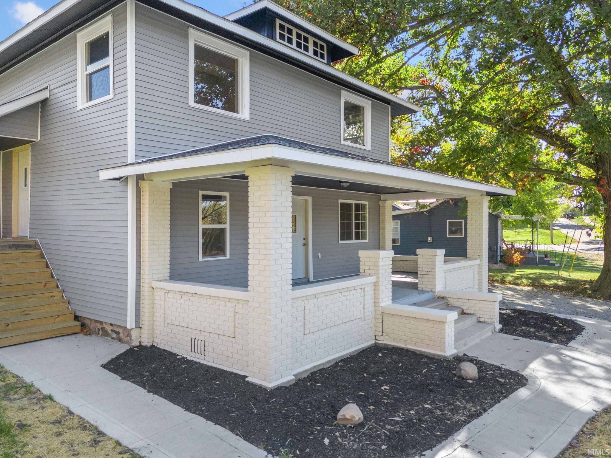 702 N 6th Street