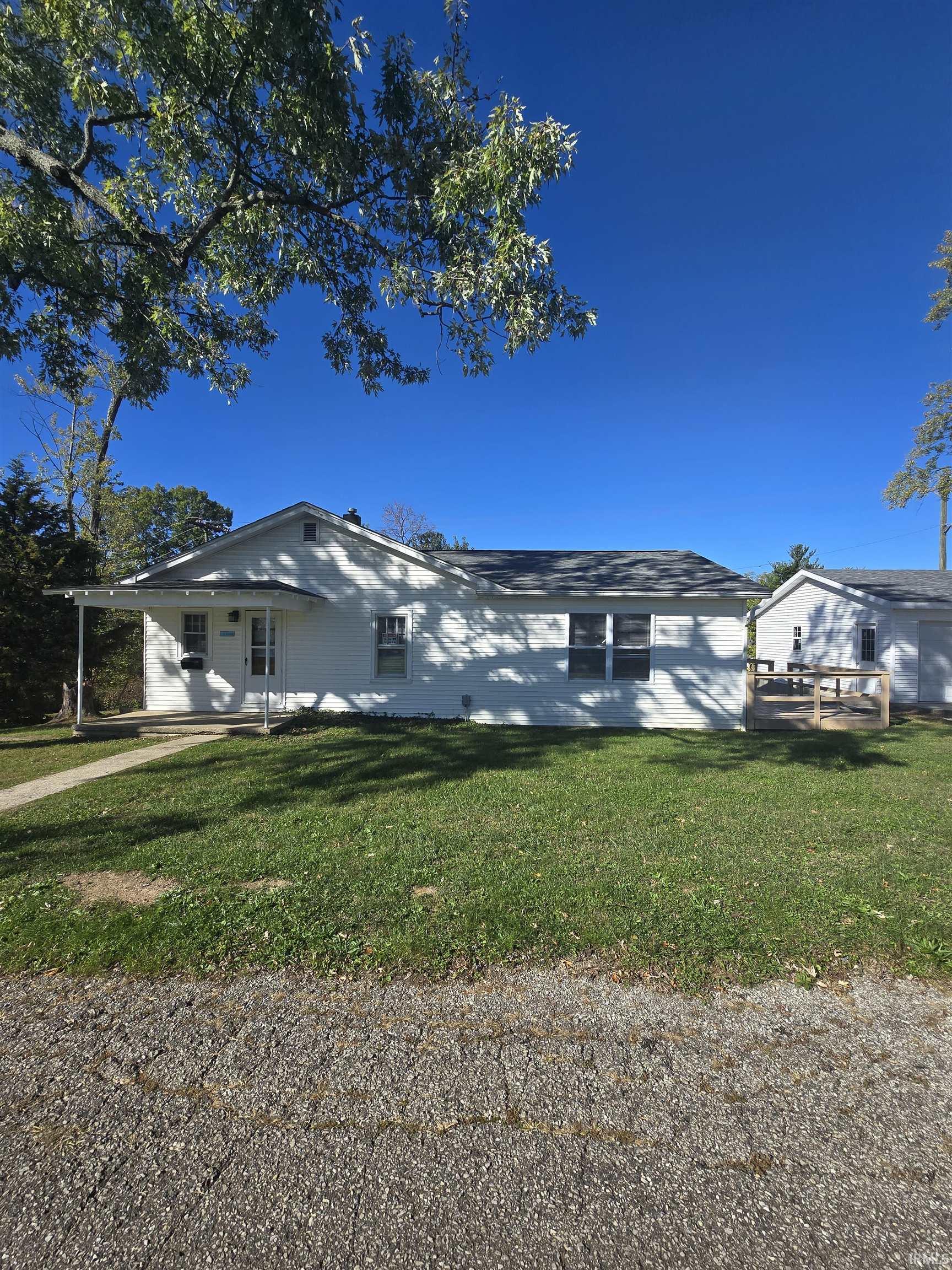 Homes for sale in Bloomington, IN | 805 W 12th St, Bloomington, IN 47404 | MLS# 202442186