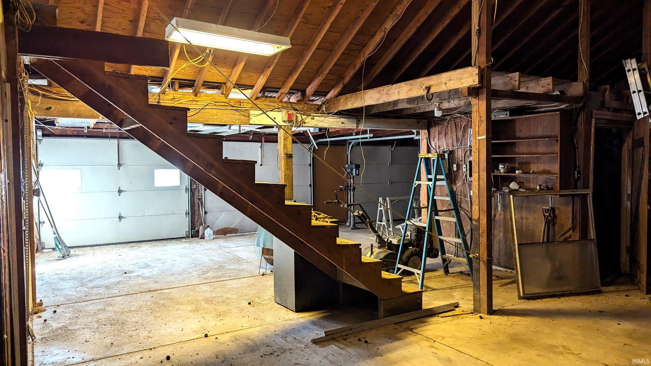 Photo 22 of 1911 Kroemer Road