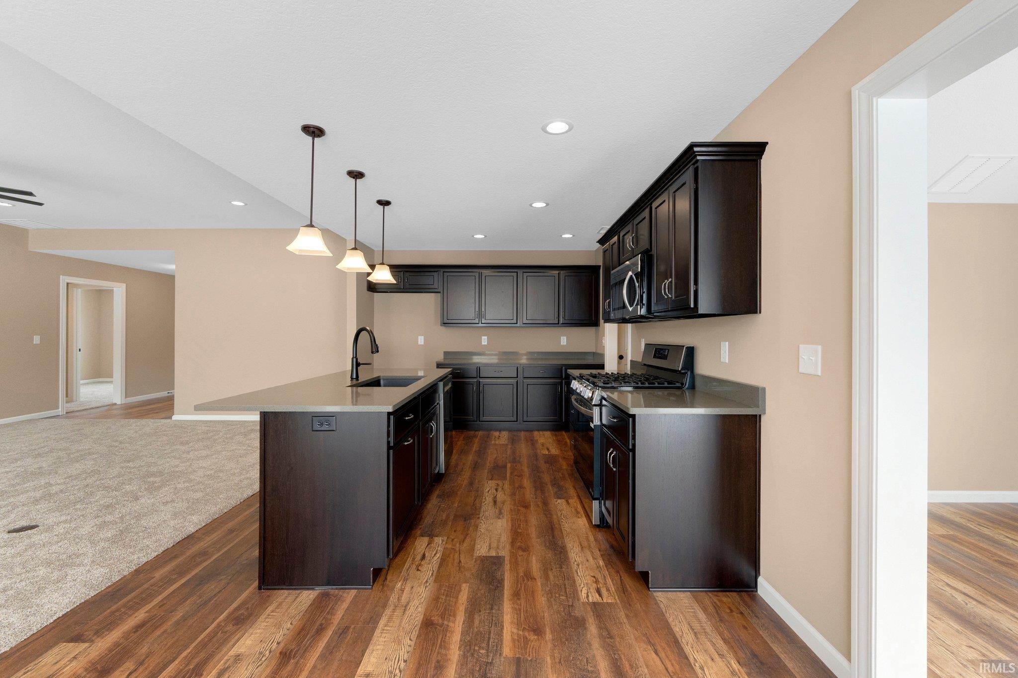 Photo 11 of 817 Zenos Boulevard