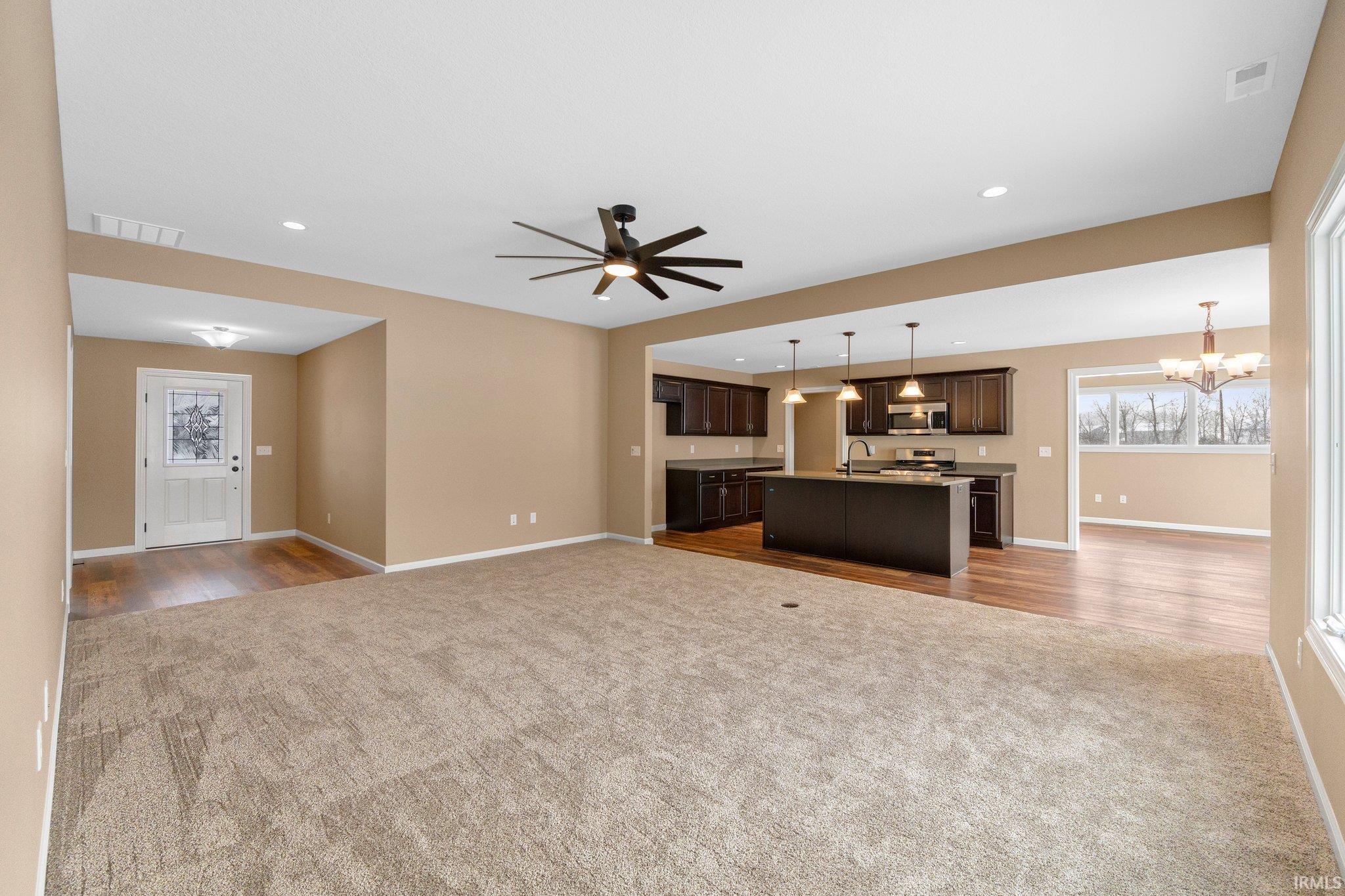Photo 16 of 817 Zenos Boulevard