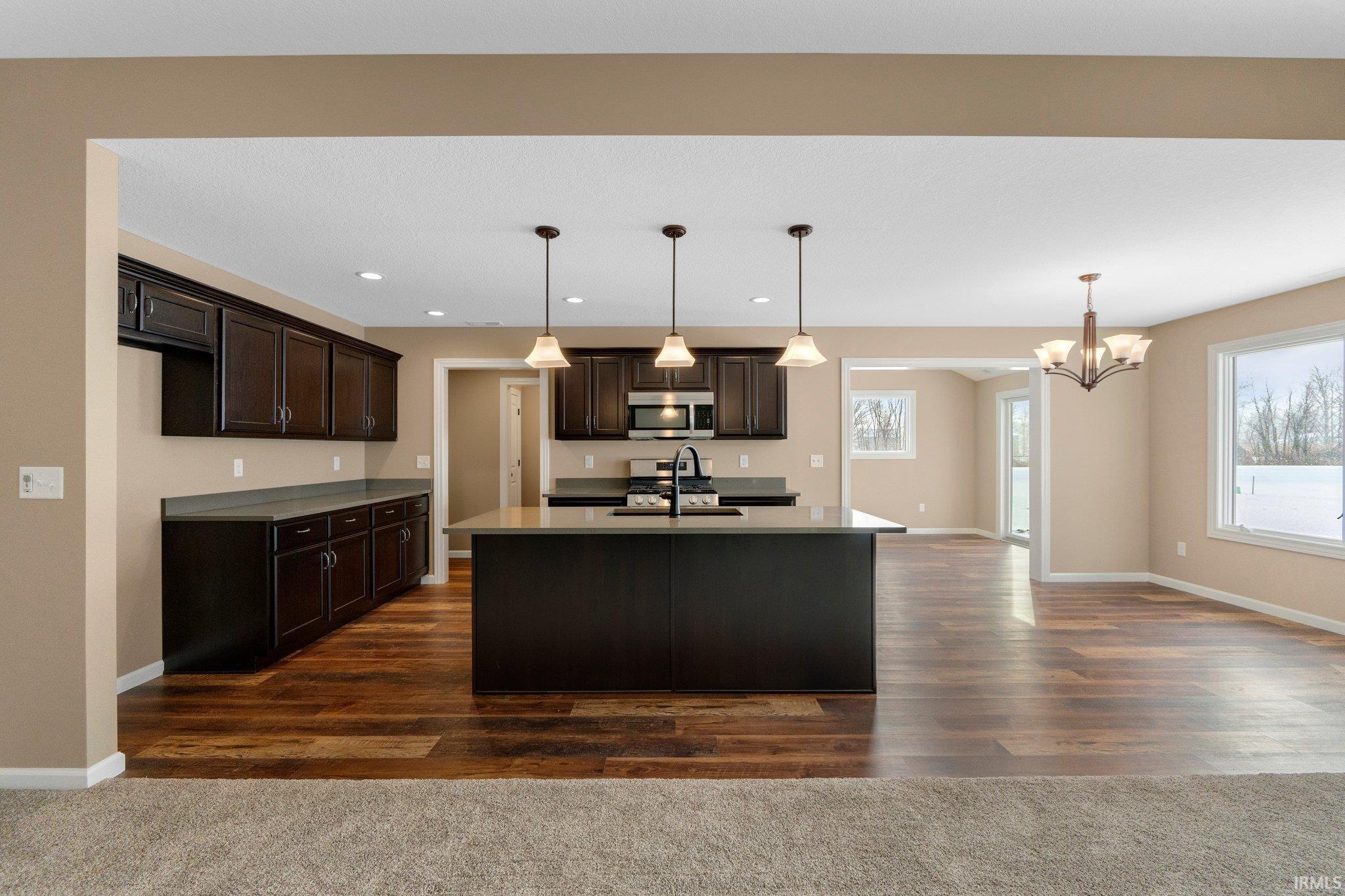 Photo 5 of 817 Zenos Boulevard