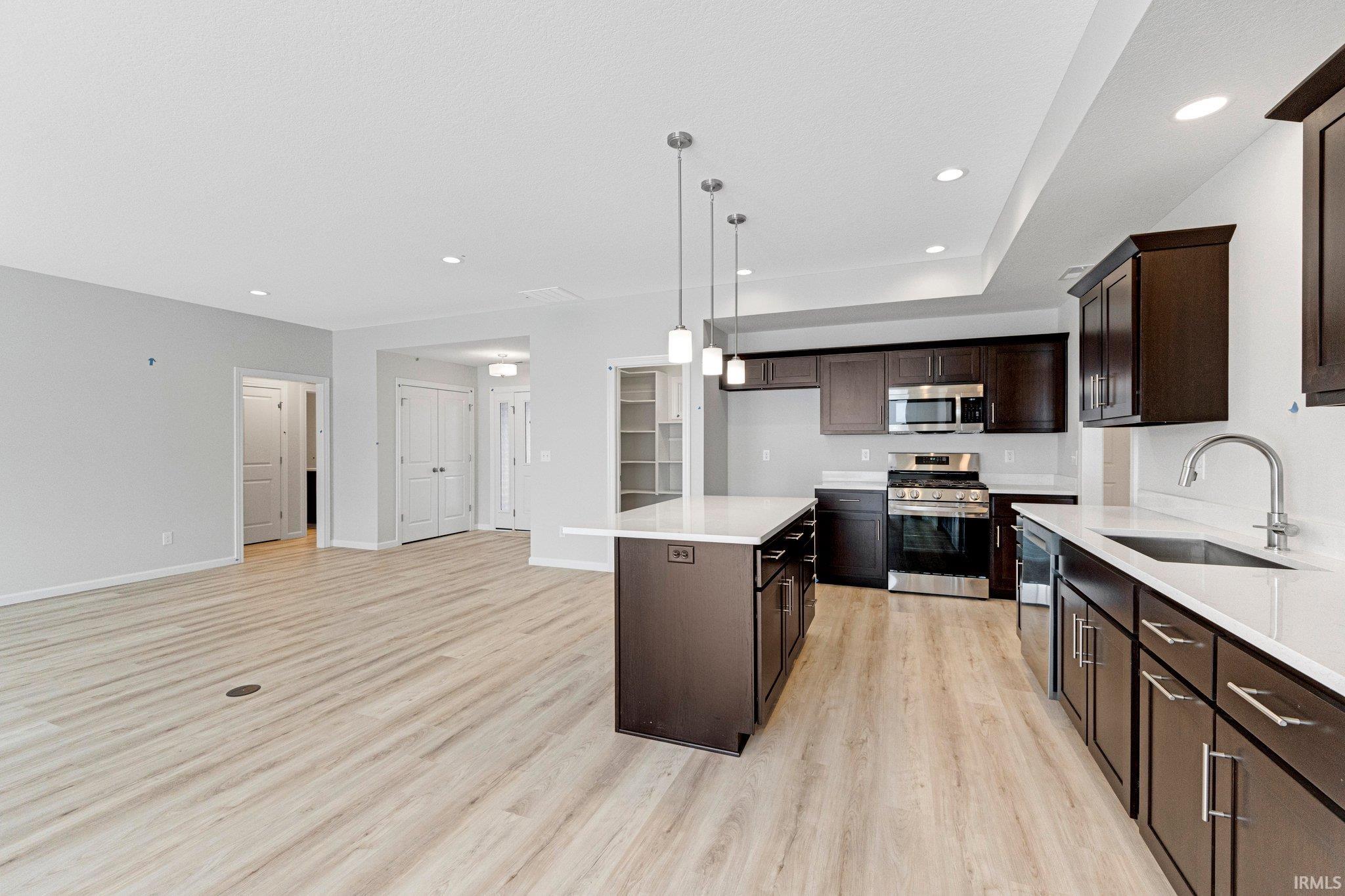 Photo 11 of 1333 Zenos Boulevard