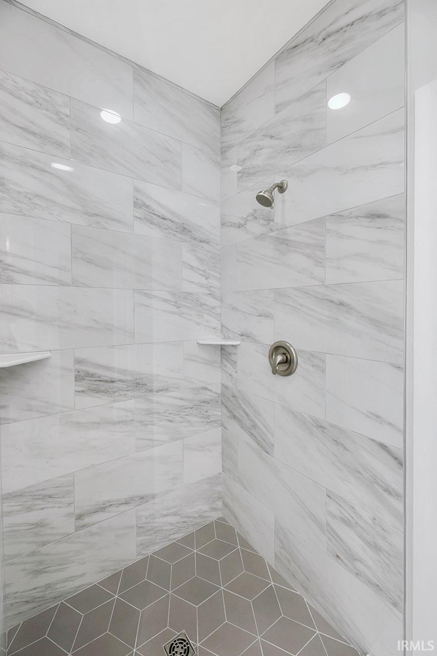 Photo 17 of 20442 Longboat Court