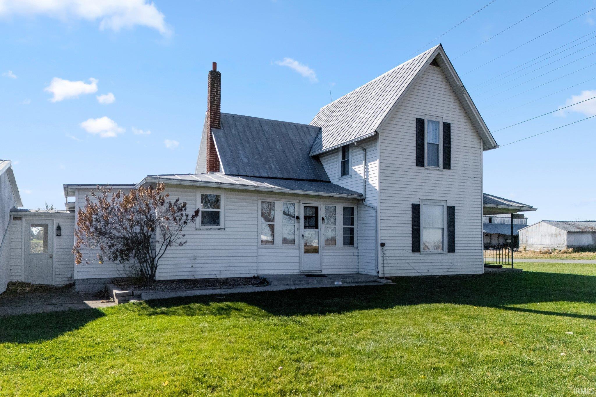 Photo 1 of 4400 N State Road 827