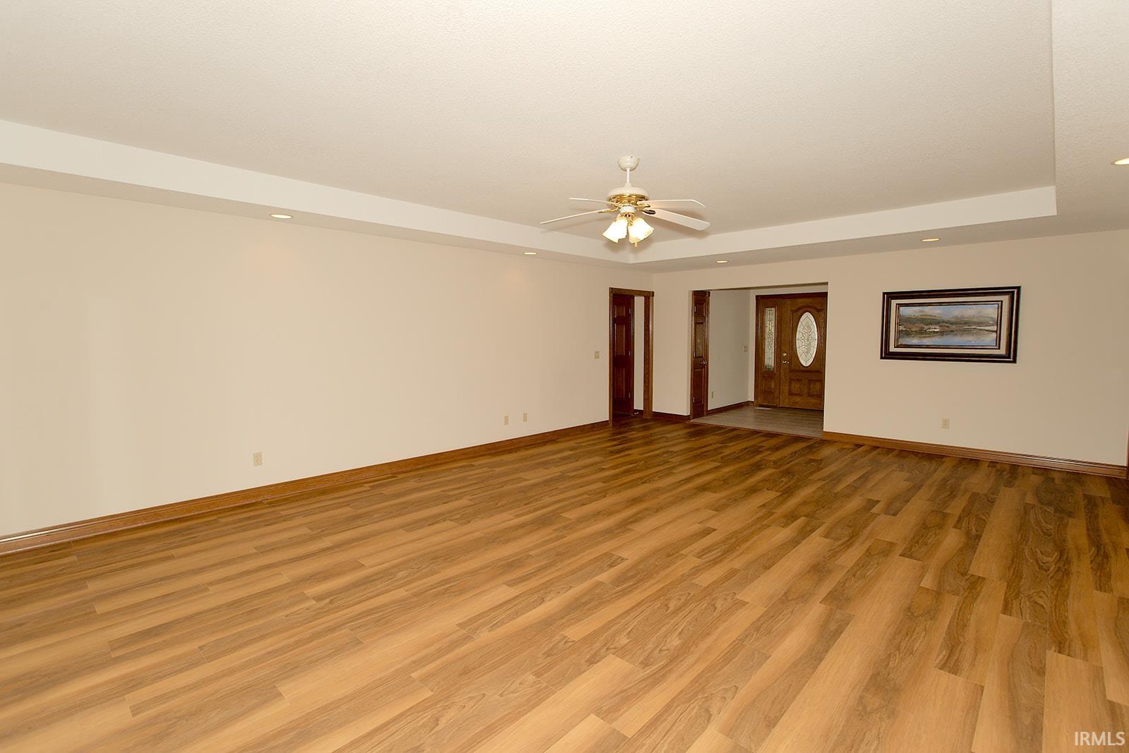 Photo 6 of 694 W Vine Street