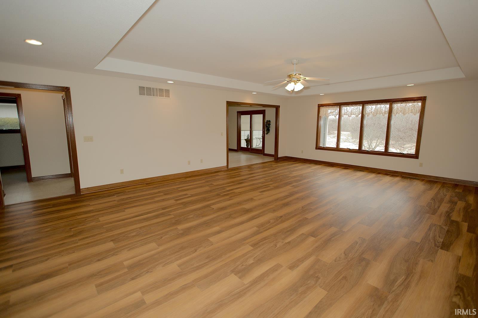Photo 8 of 694 W Vine Street
