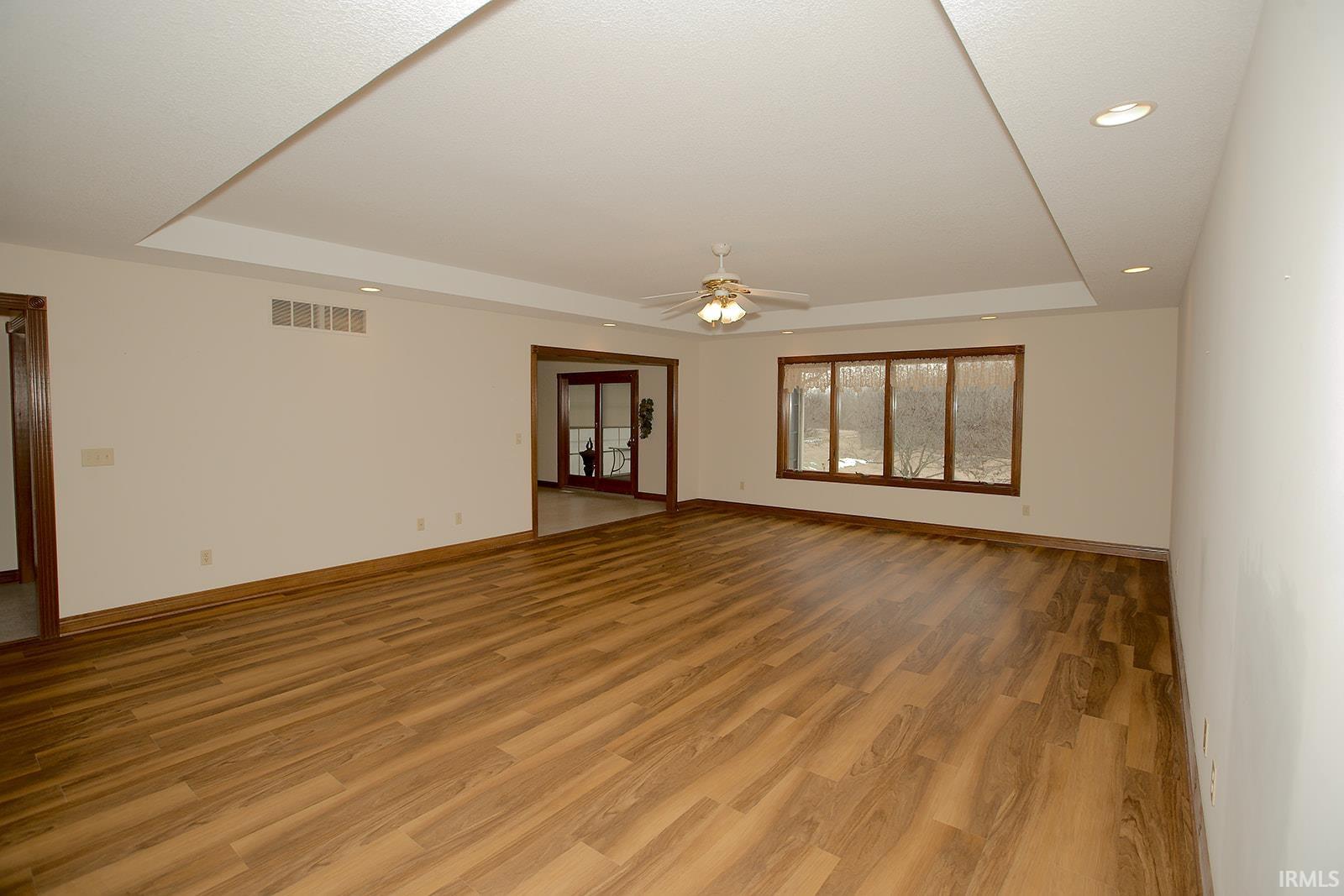 Photo 9 of 694 W Vine Street