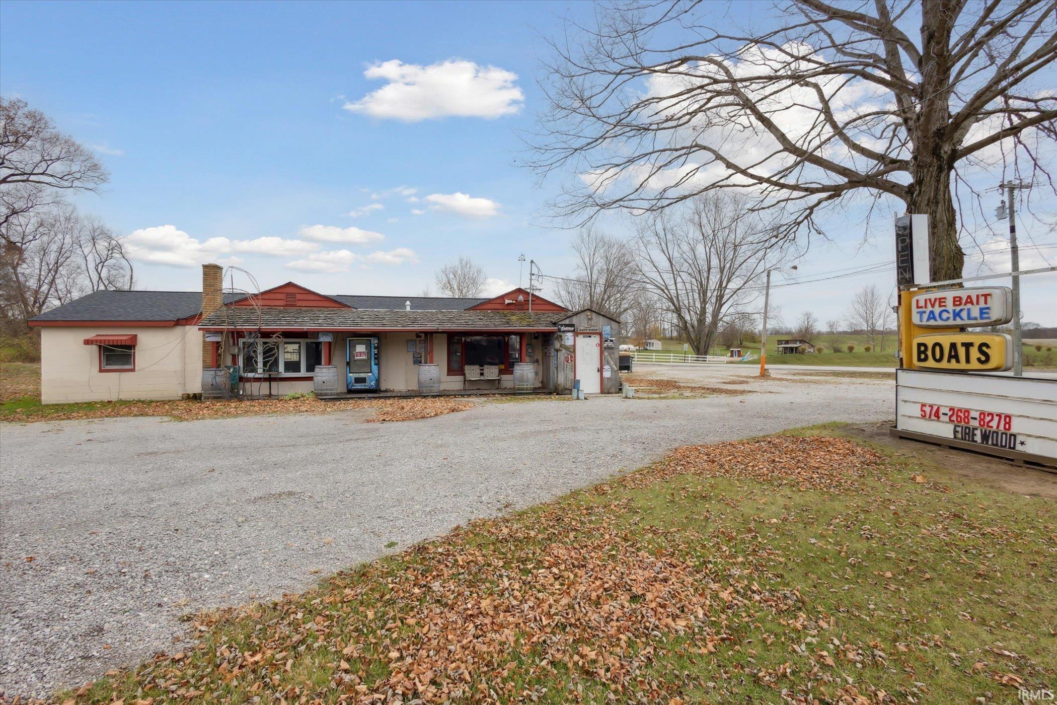 Photo 3 of 3522 N State Road 13