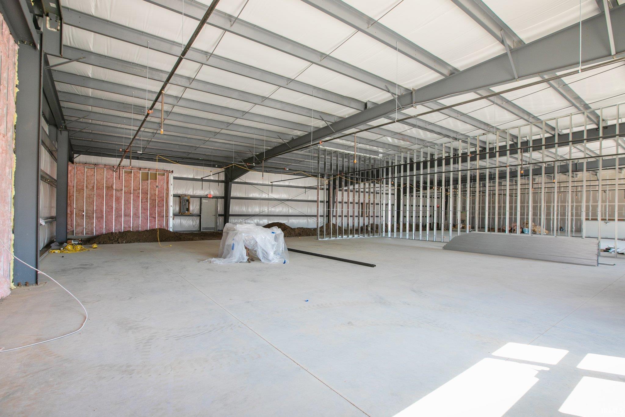 Photo 5 of 1021 E Kercher Road