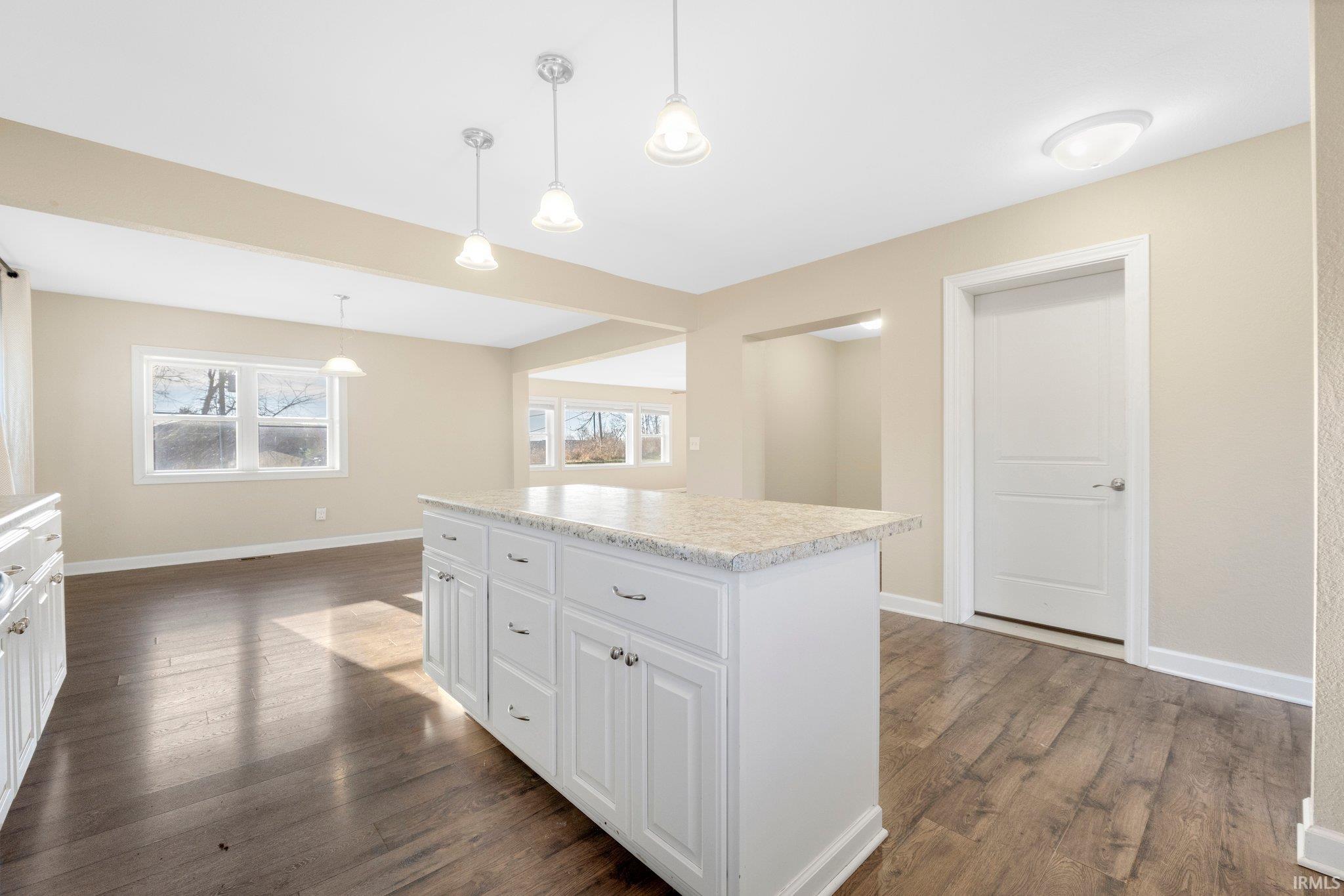 Photo 13 of 6719 Edgebrook Drive