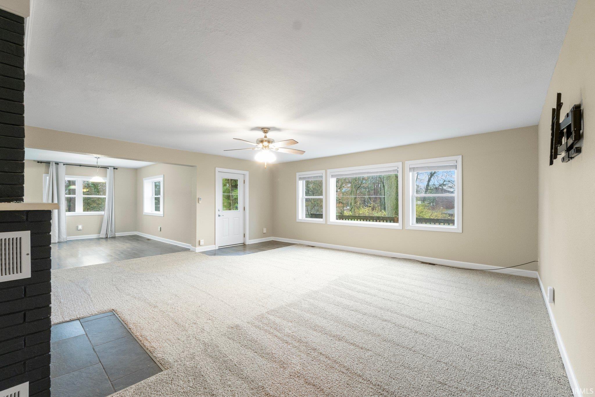 Photo 4 of 6719 Edgebrook Drive