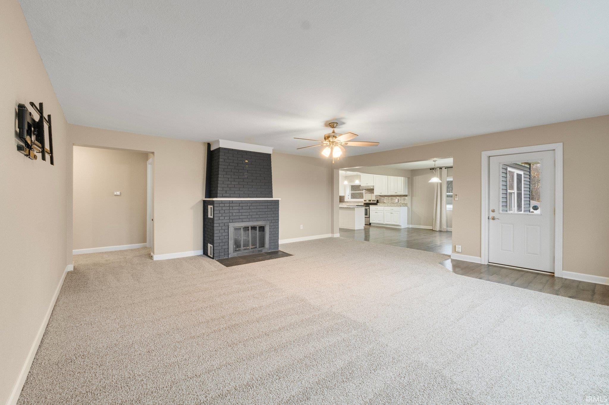 Photo 5 of 6719 Edgebrook Drive