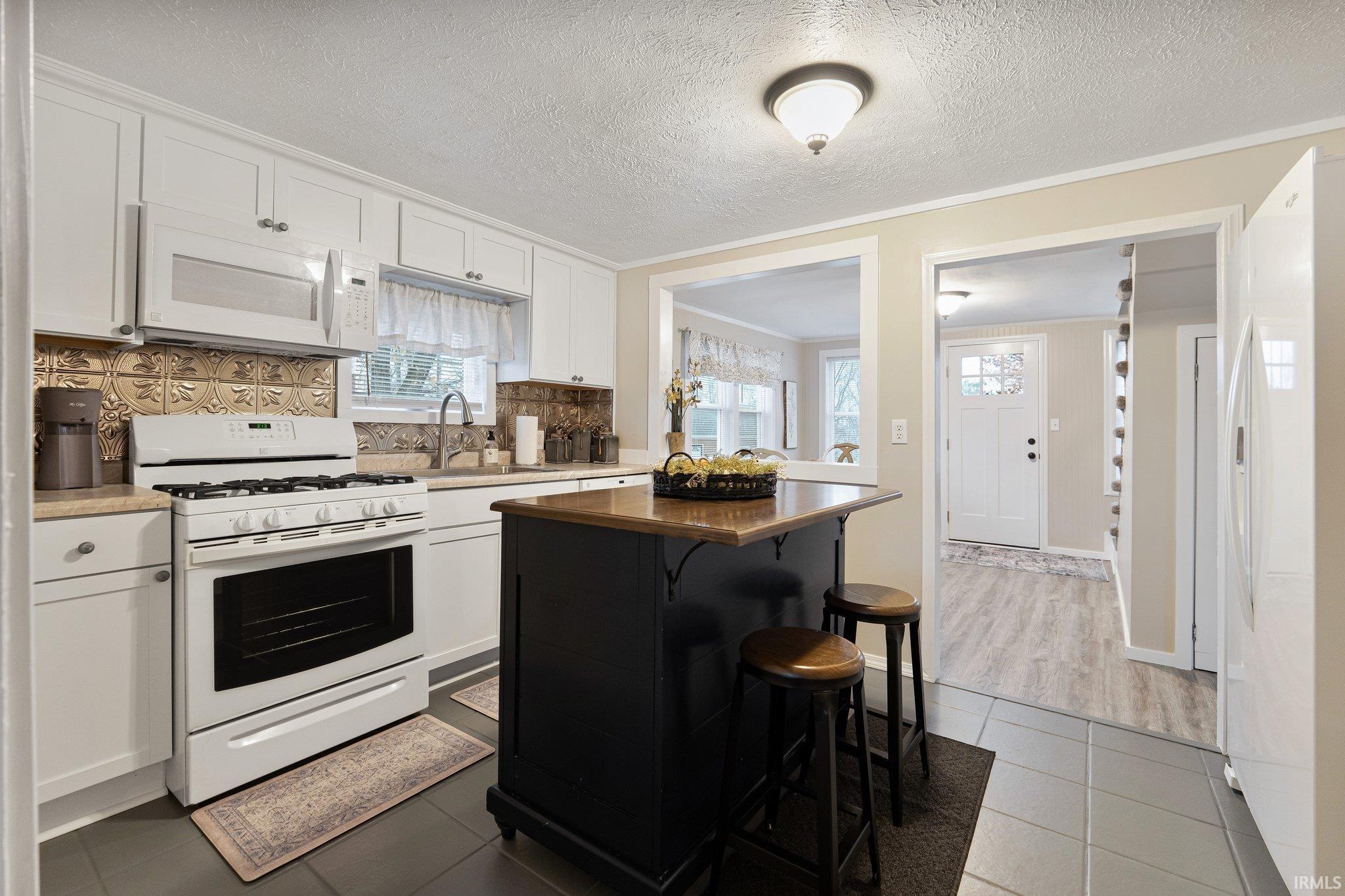 Photo 10 of 2561 E Beech Avenue