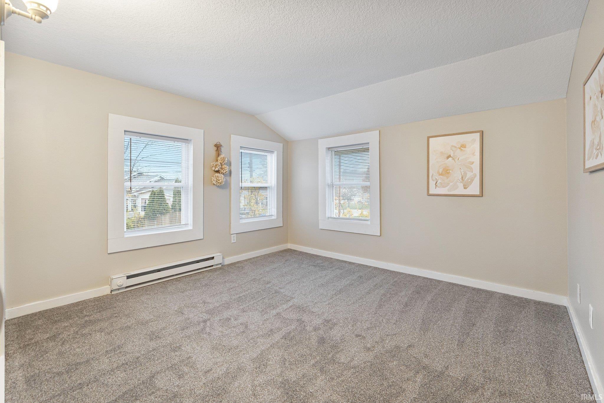 Photo 21 of 2561 E Beech Avenue