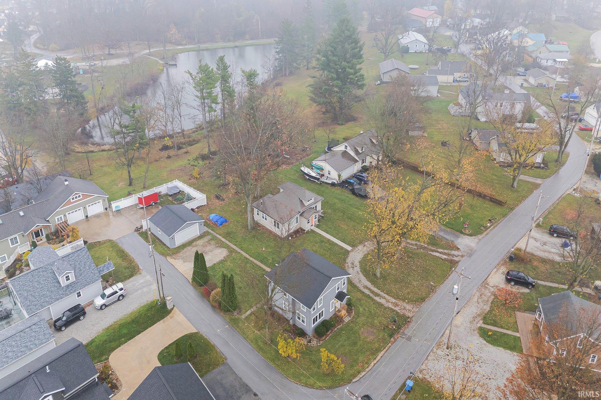 Photo 33 of 2561 E Beech Avenue