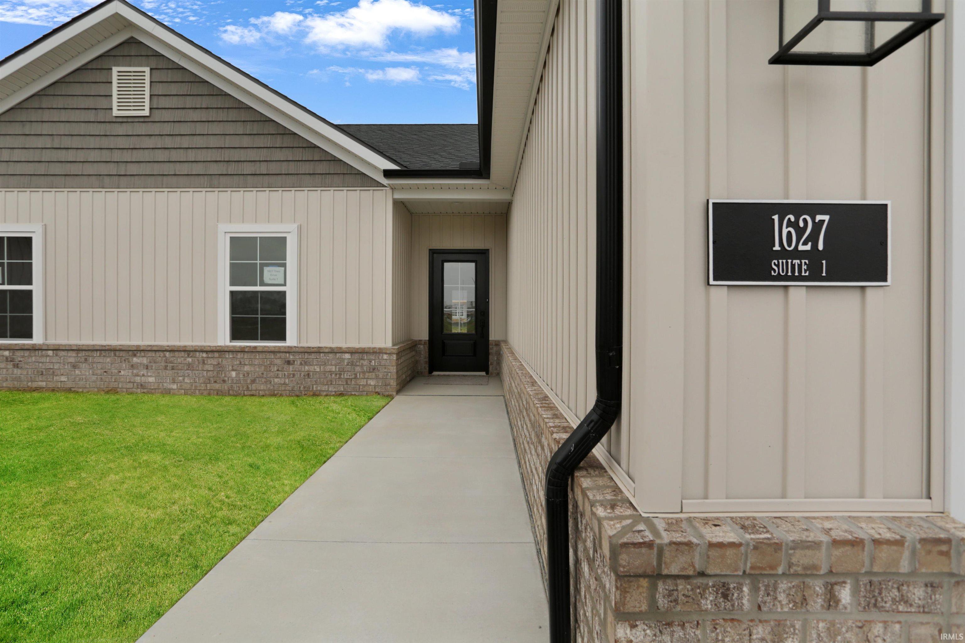 Homes for sale in Evansville, IN | 1627 Theo Dr #Suite 1, Evansville, IN 47711 | MLS# 202444889