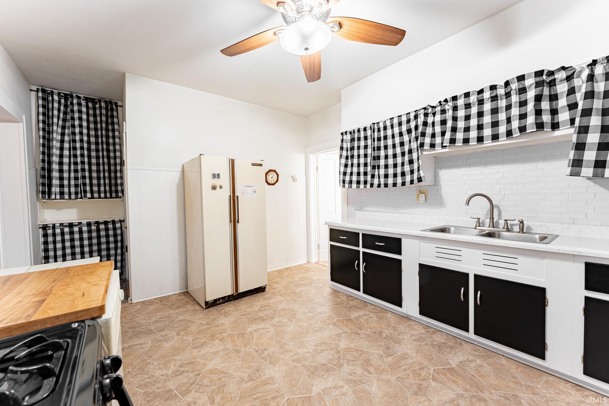 Photo 17 of 12632 N 325 E