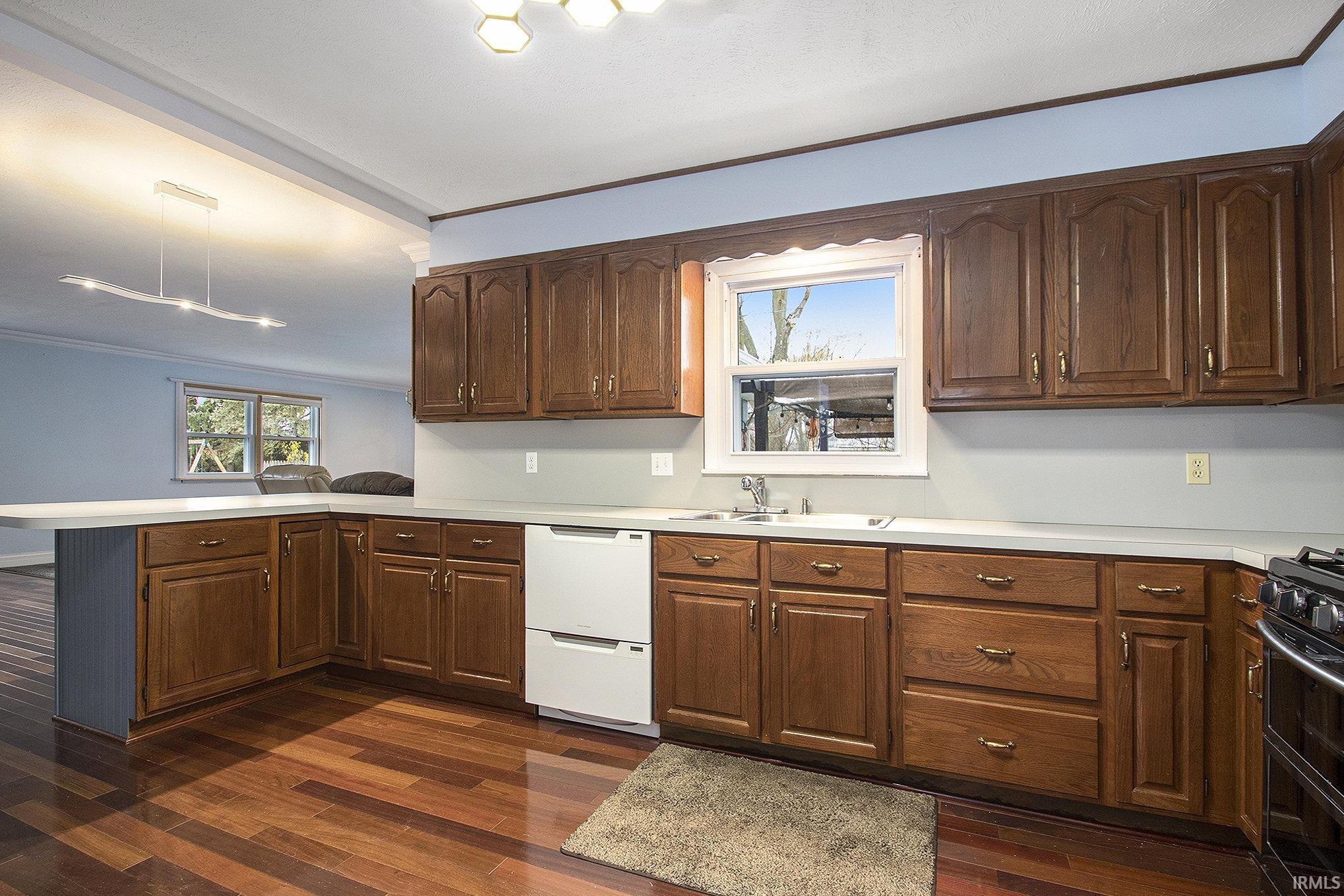 Photo 8 of 1523 W Ash Drive
