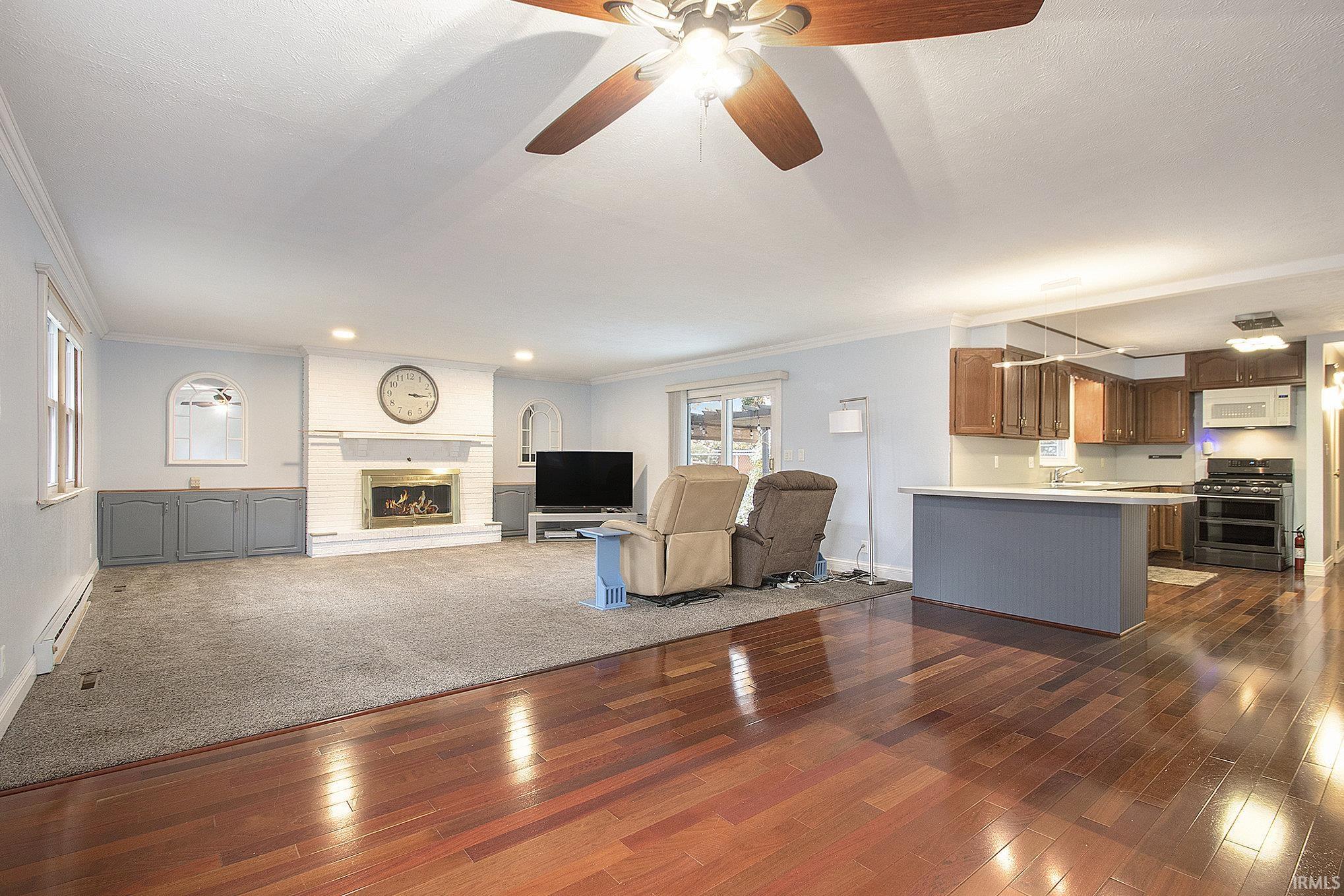Photo 9 of 1523 W Ash Drive