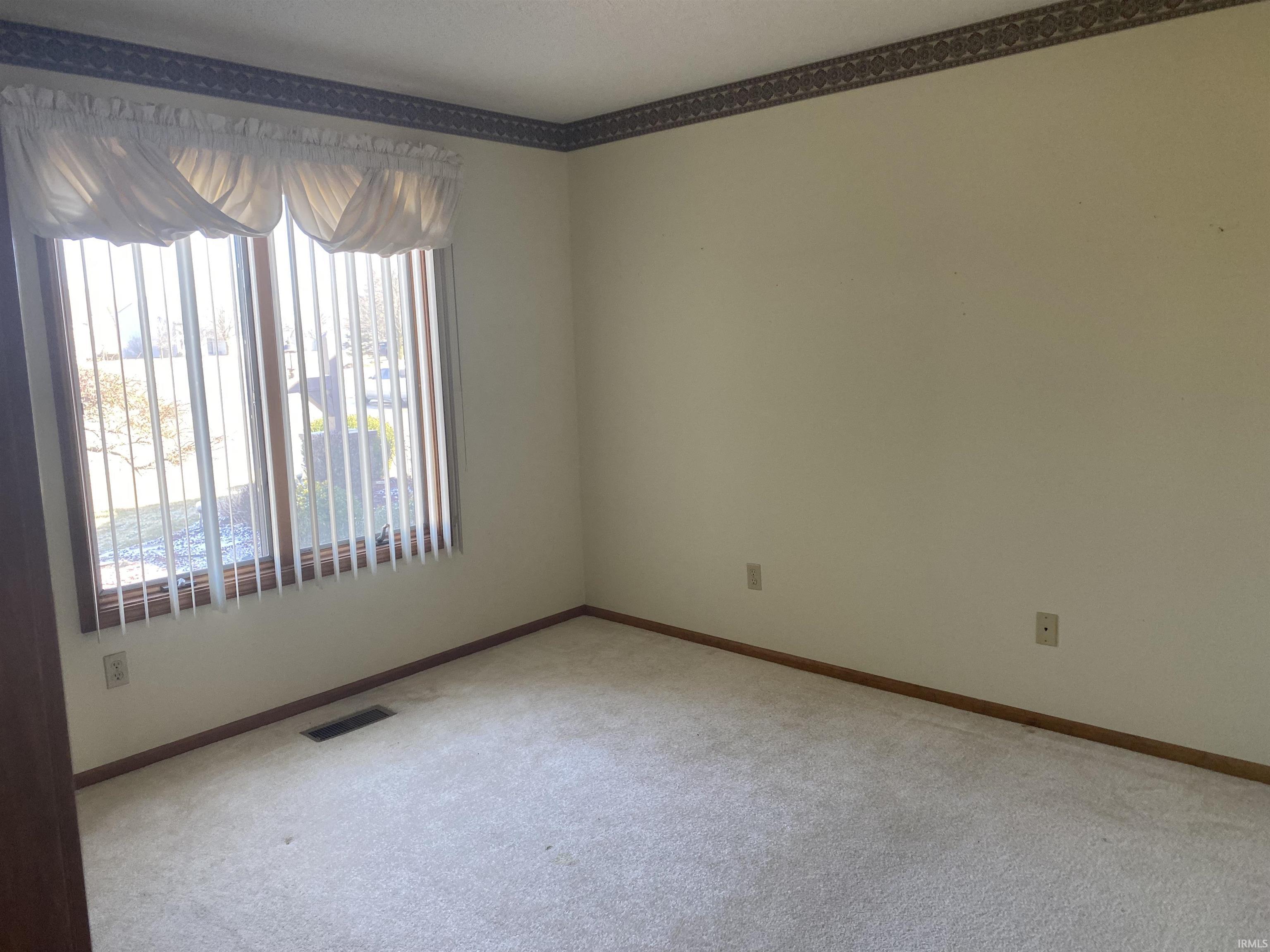 Photo 12 of 5115 Clovedale Drive