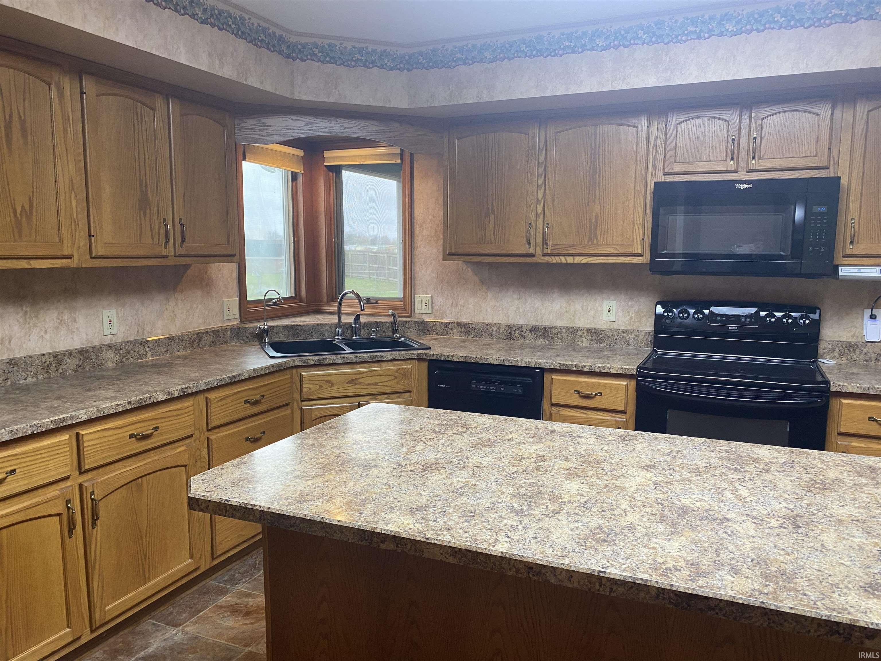 Photo 5 of 5115 Clovedale Drive