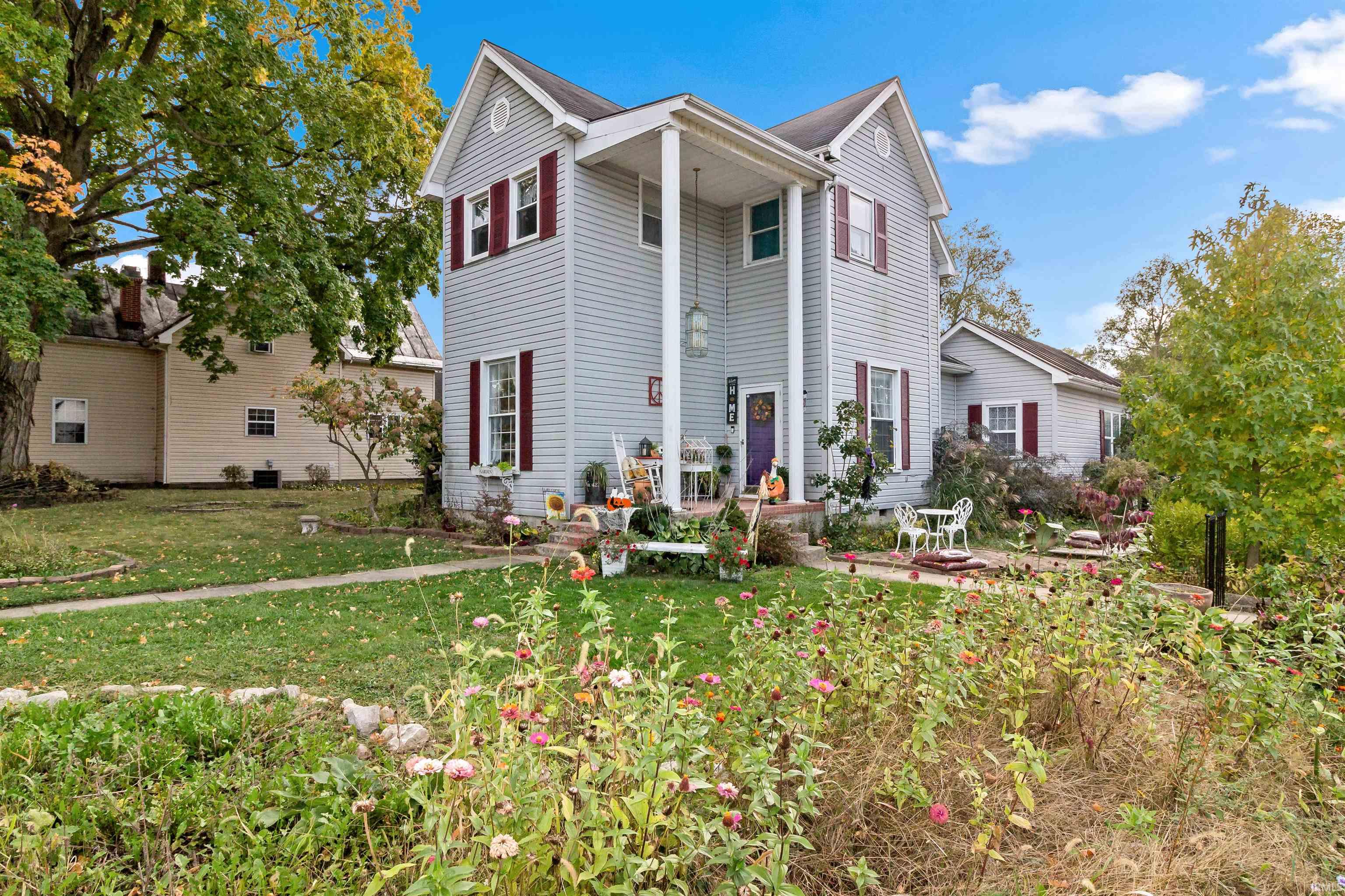 Homes for sale in Fairmount, IN | 427 N Sycamore St, Fairmount, IN 46928 | MLS# 202445352