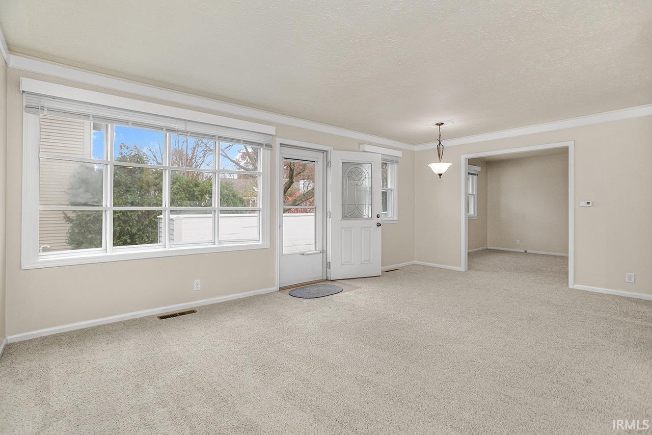 Photo 6 of 1650 Woodfield Court