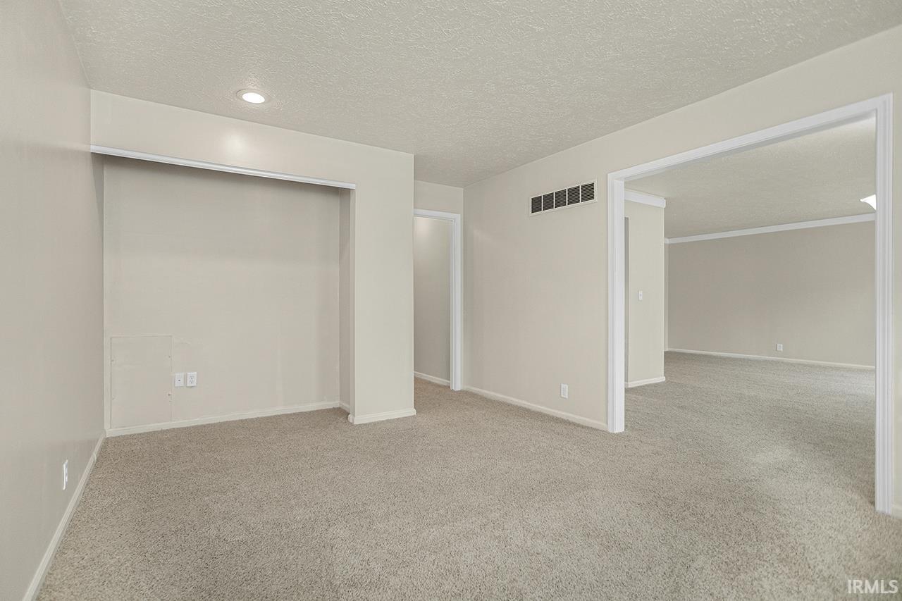 Photo 9 of 1650 Woodfield Court