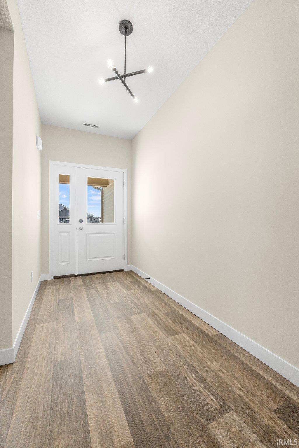 Photo 4 of 10209 Buckshire Court