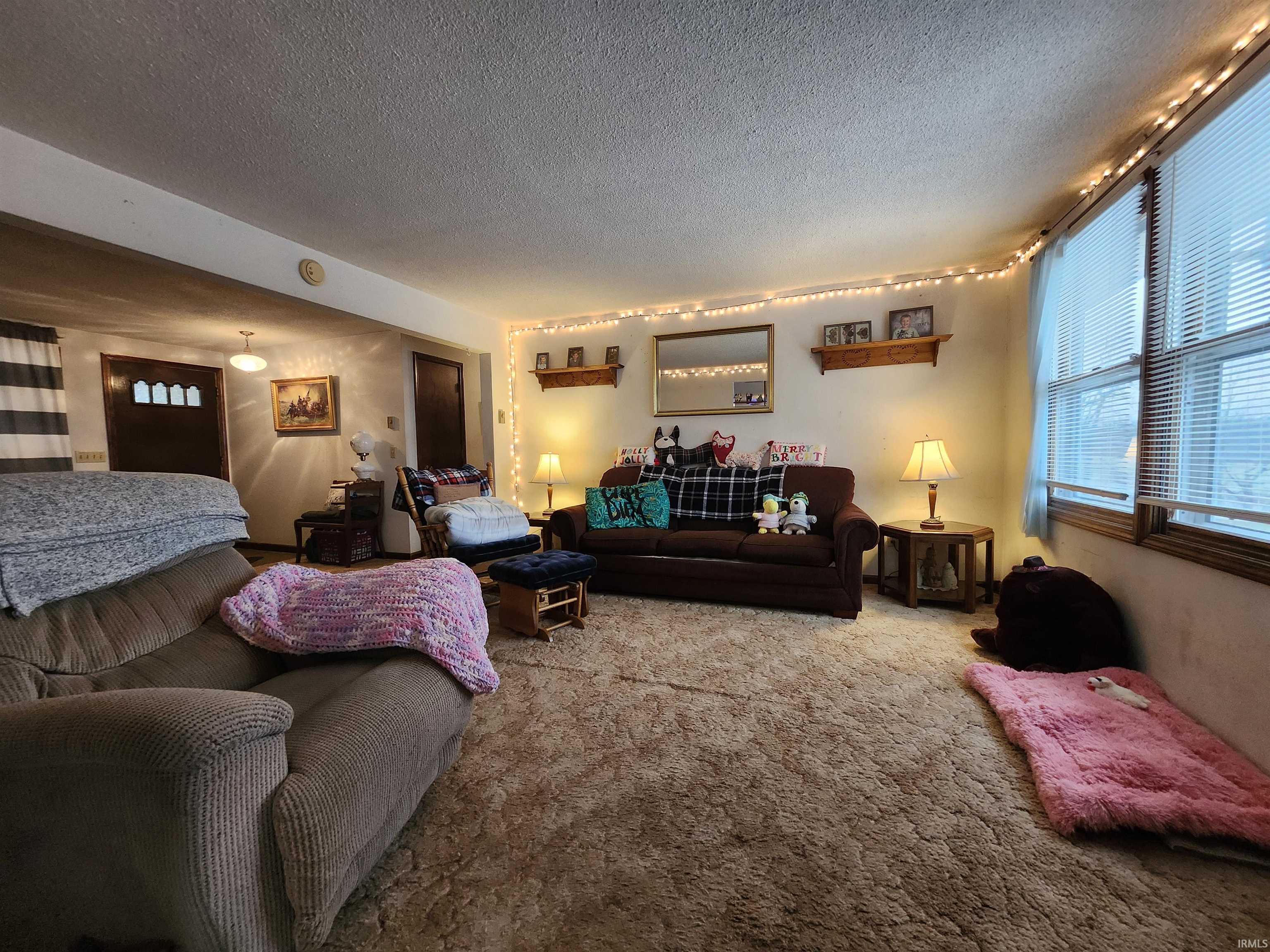 801 S Valley View Drive