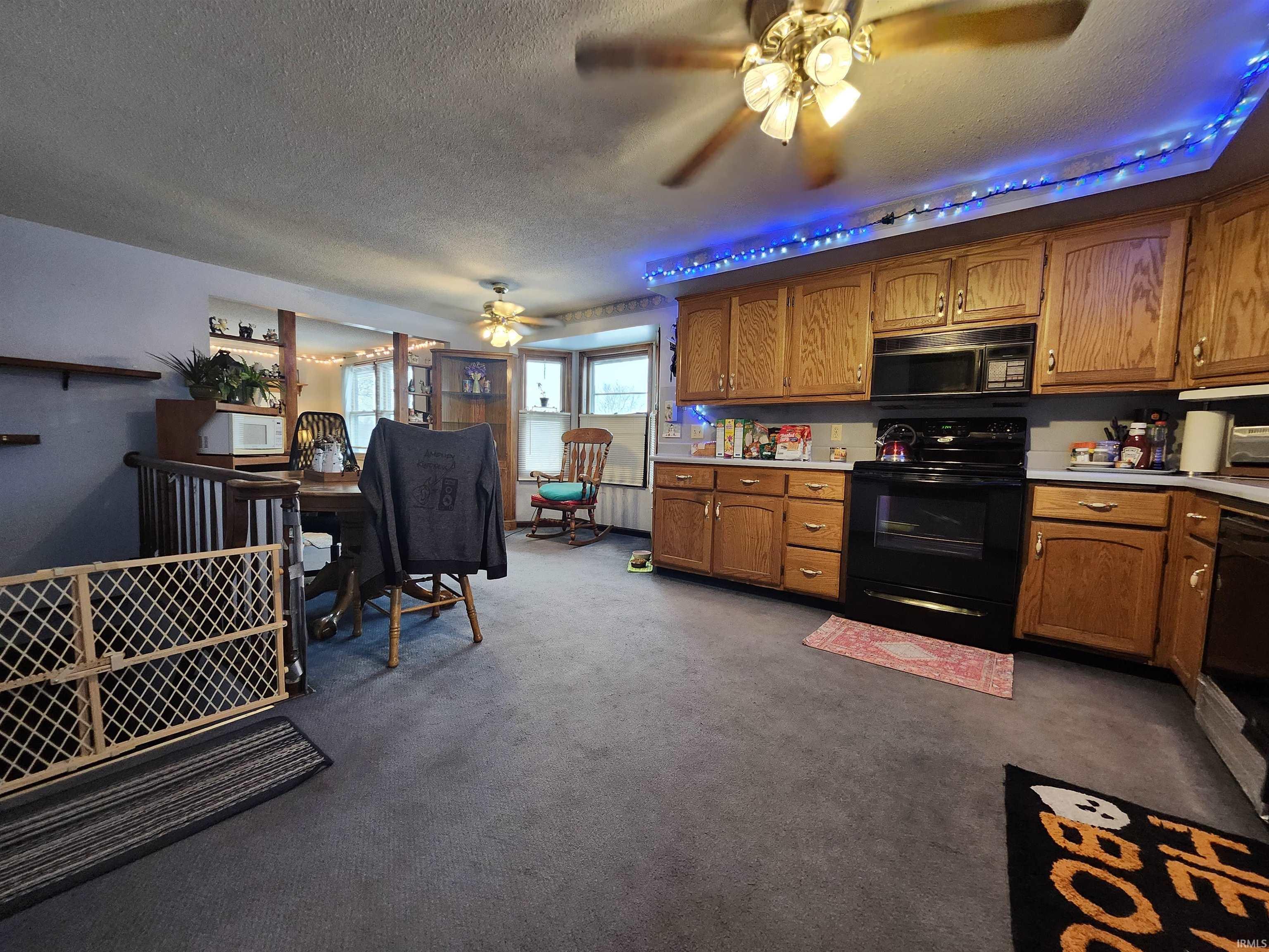 801 S Valley View Drive