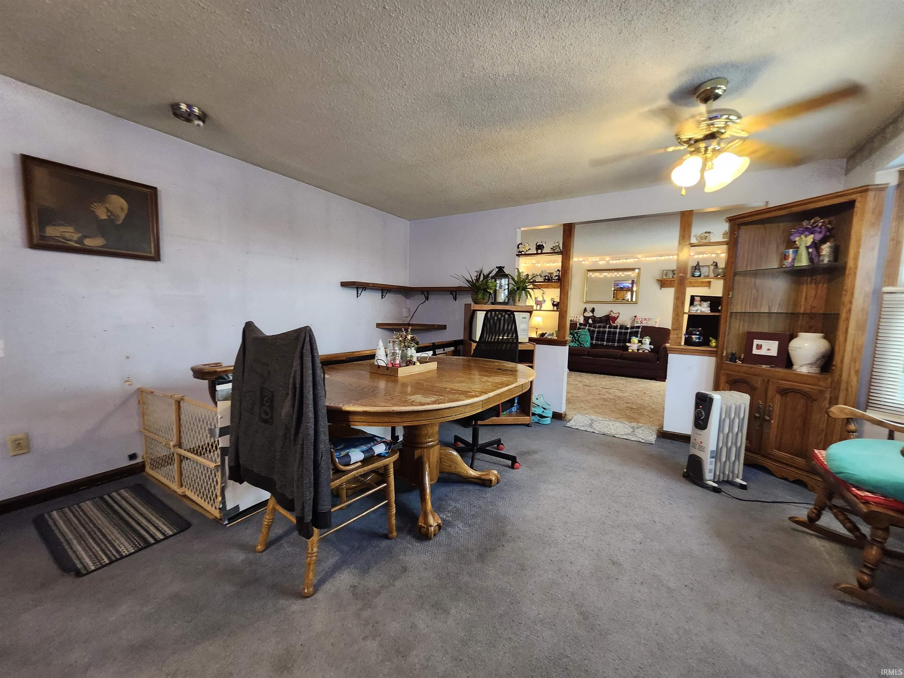 801 S Valley View Drive
