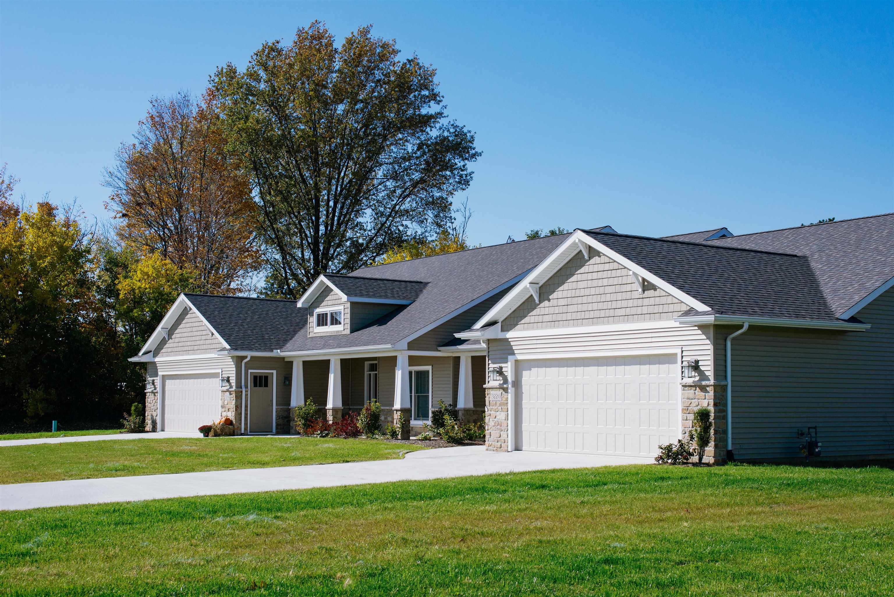 Photo 6 of 3215 W Bartlett Drive