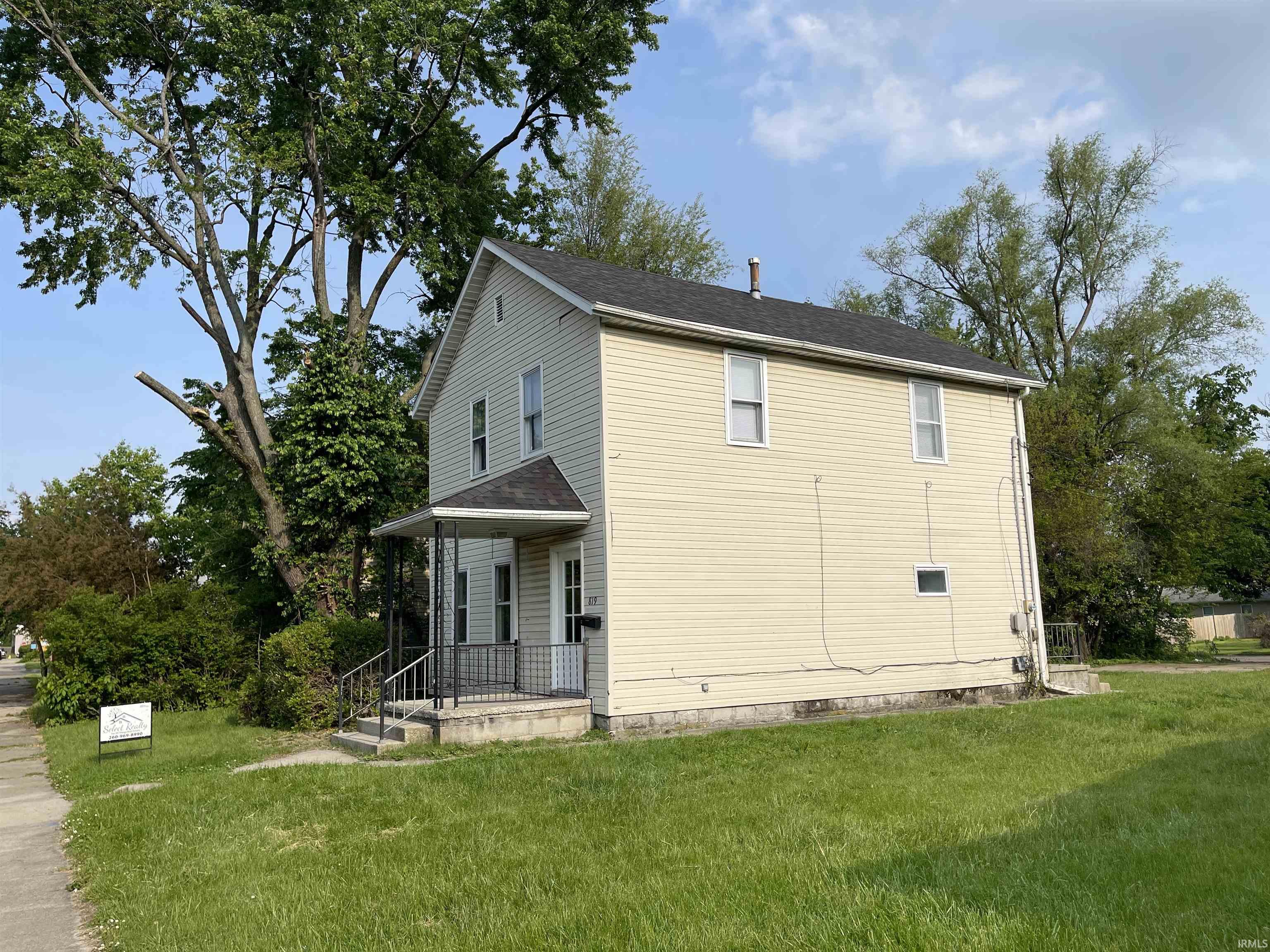 Photo 1 of 819 Eckart Street